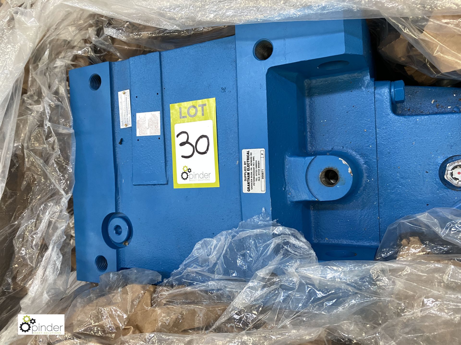 Centa Transmissions LUYM6-4D160-207 Motorised Gearbox, unused (please note this lot has a lift out - Image 4 of 4