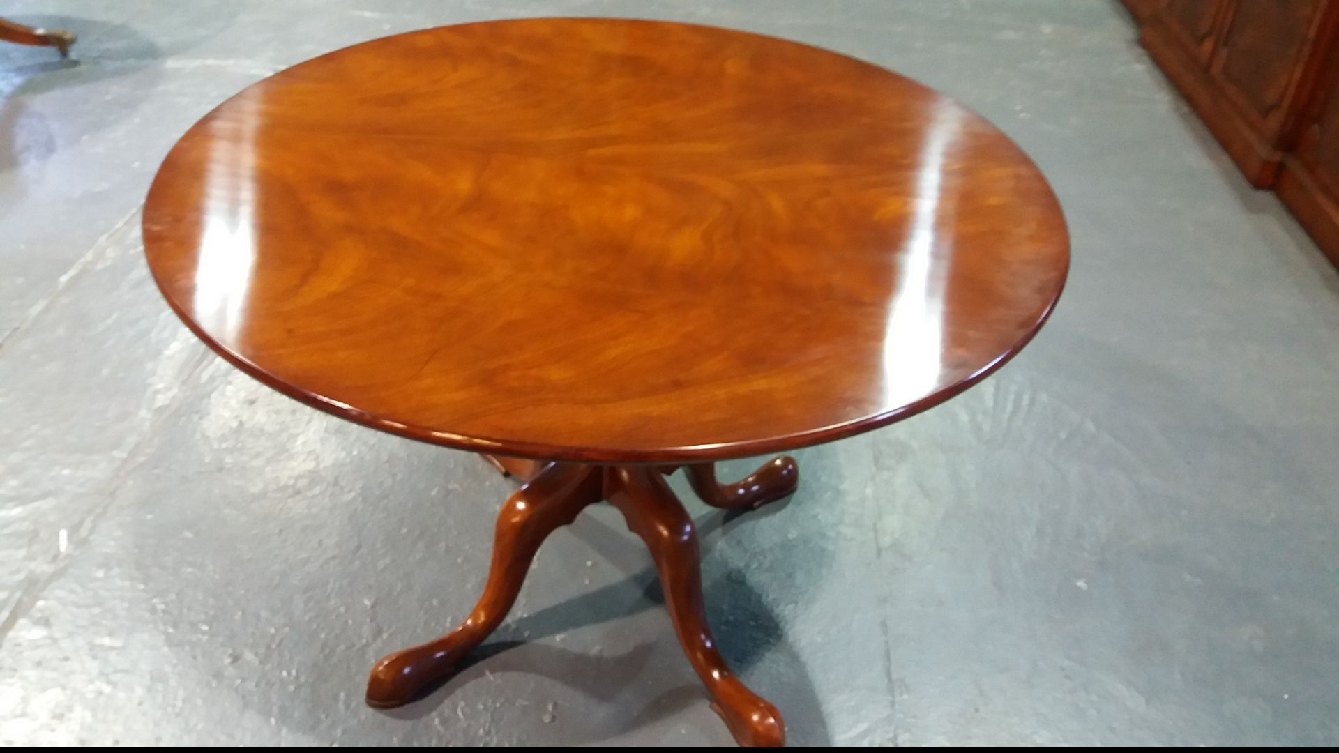 Arthur Brett Circular Dining Table