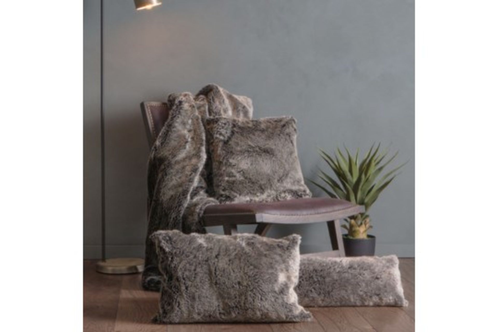 4 x Alaskan Wolf Feather Filled Cushion Grey Introduce Texture And Warmth Into Your Home With Our