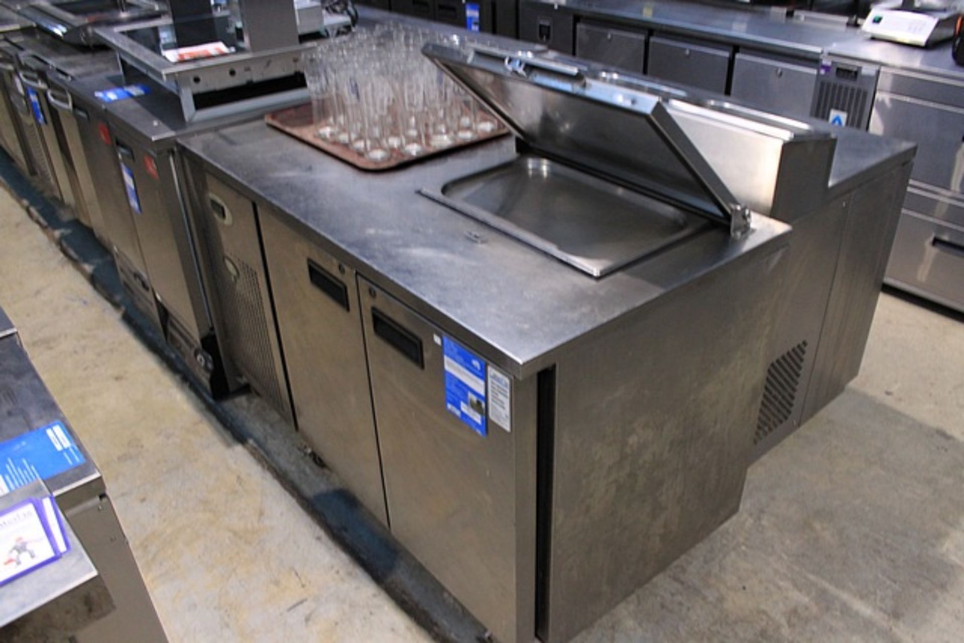 Foster Refrigerated Counter with Saladette Cut Out and Lockable Cover EPRO1/2H Food preparation