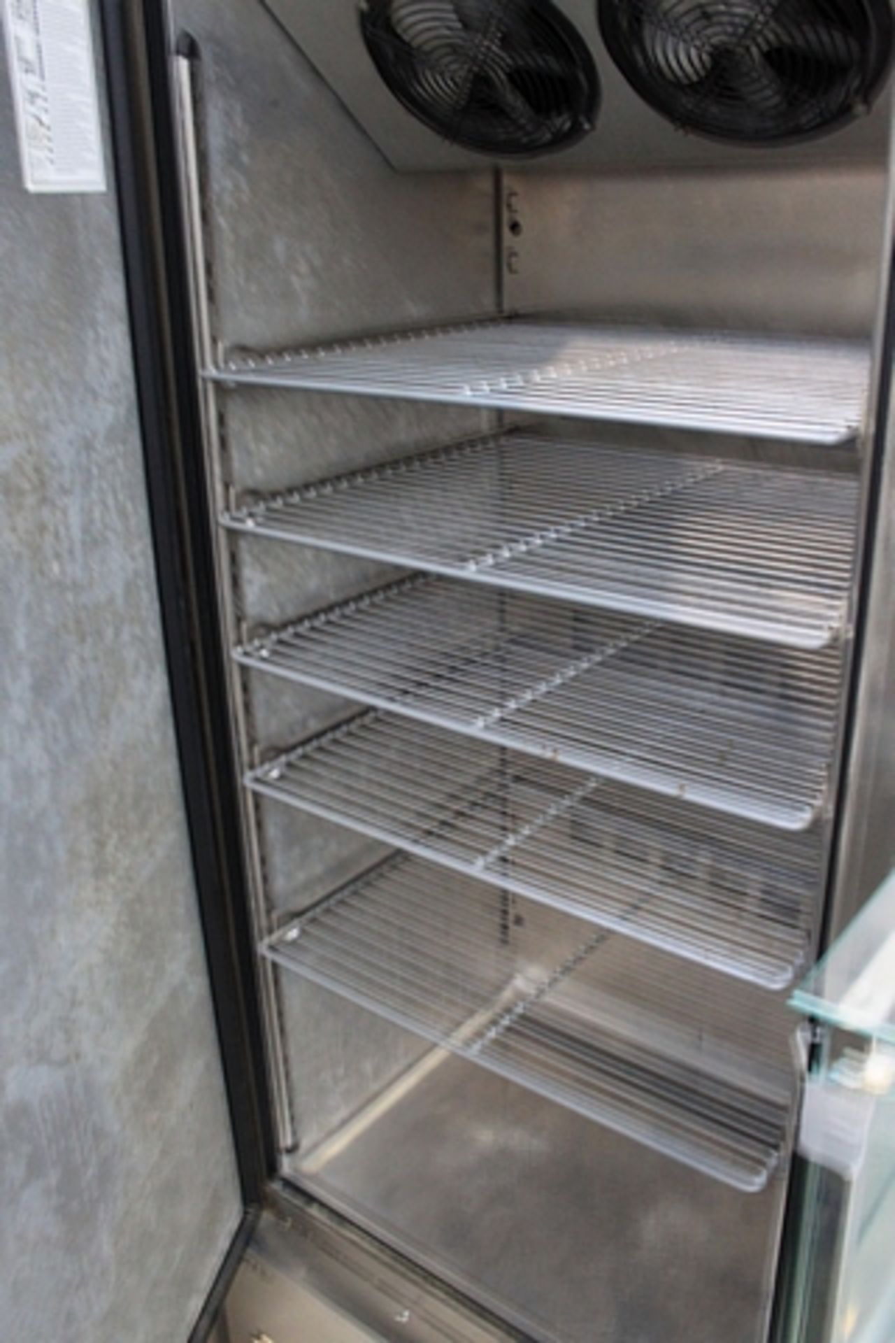 Foster EP820LW Stainless Steel Single Upright Freezer Double fan system ensures the cabinet recovers - Image 2 of 2