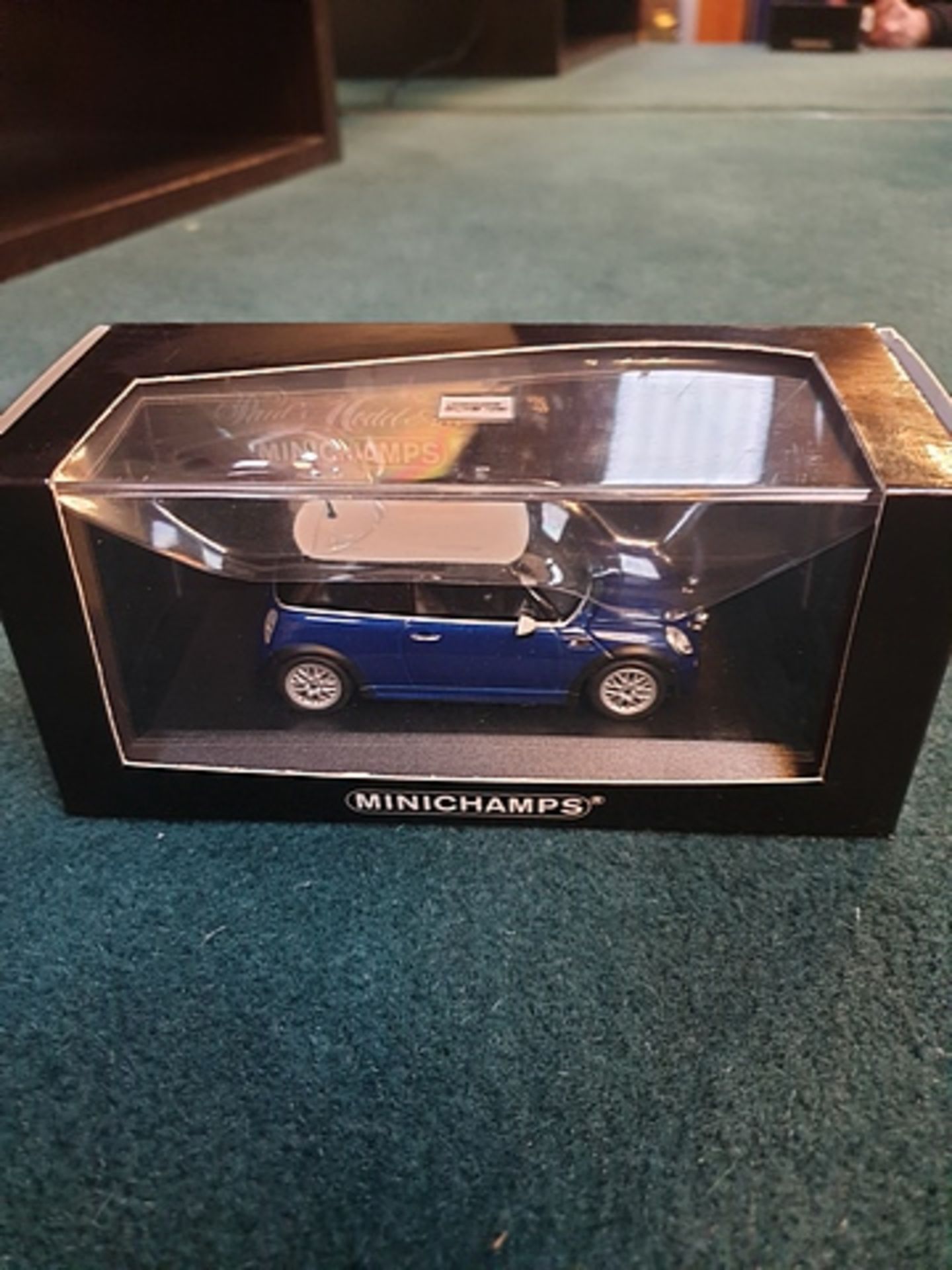 Minichamps 1/43 - 431 138270 Mini One W/ Aero Package 2003 Blue Metallic Limited To 1632 Pieces - Image 4 of 4
