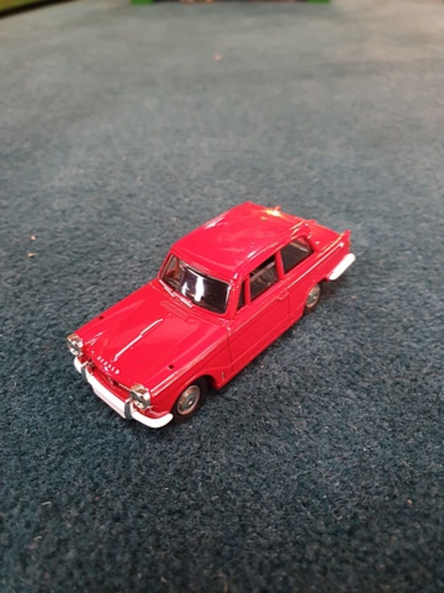 Corgi Vanguards 1950s to 1960s classic popular Saloon cars series scale 1/43 model VA1002 White - Image 3 of 4