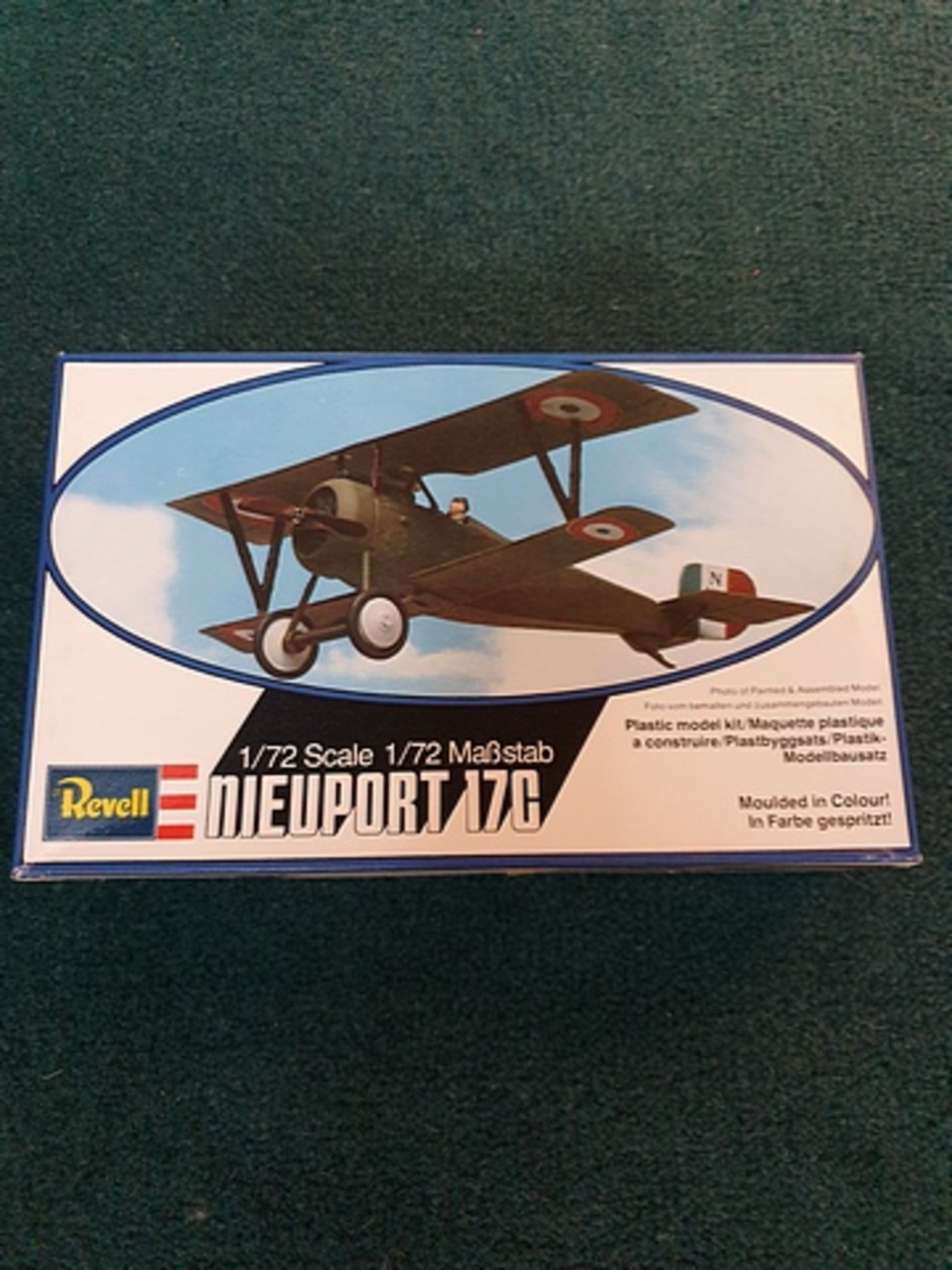 Revell scale 1/72 model 4106 Nieuport 17C model airplane kit released 1980 complete in box