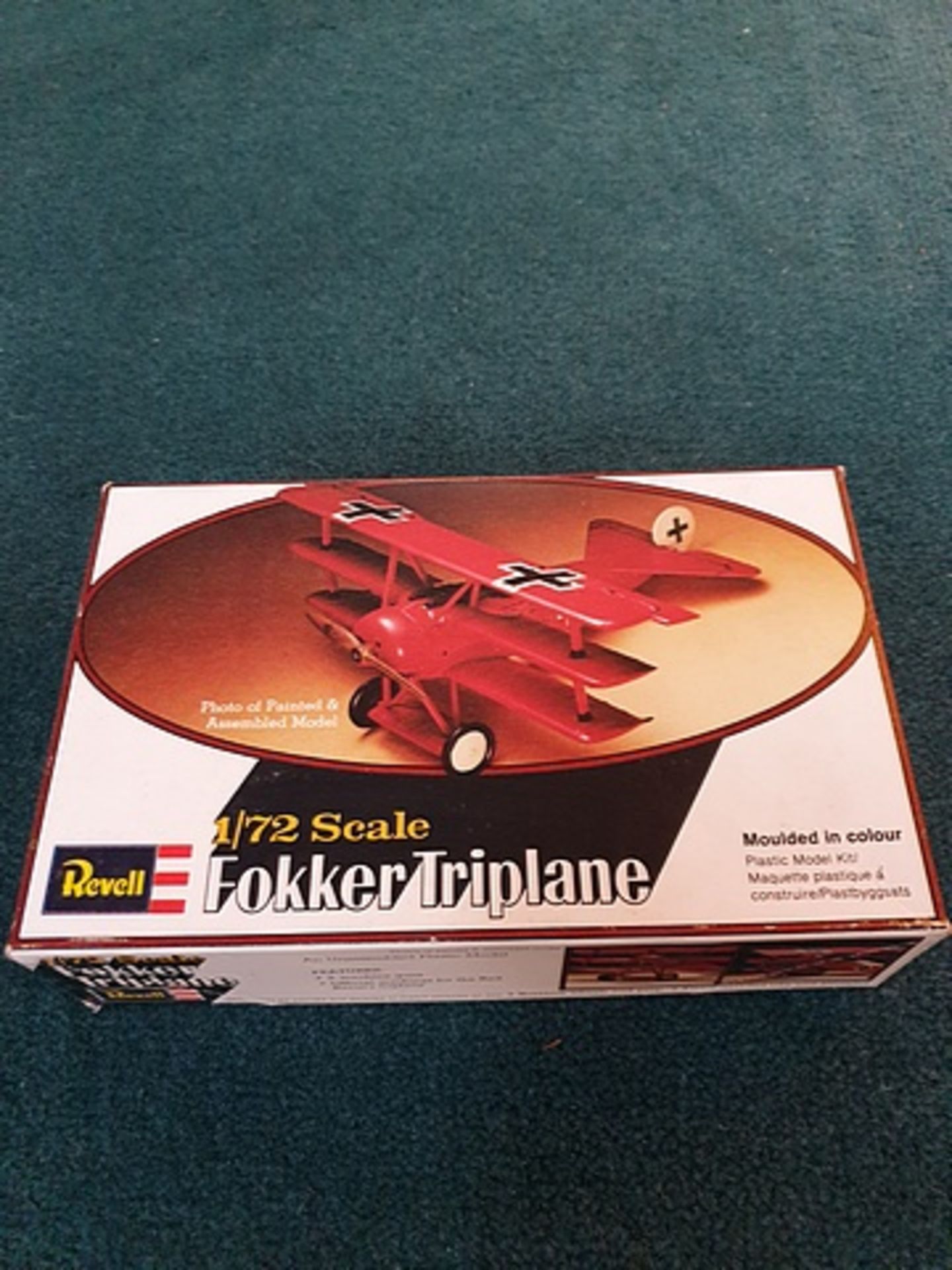 Revell scale 1/72 model H-52 Fokker Triplane model airplane kit released 1979 complete in box