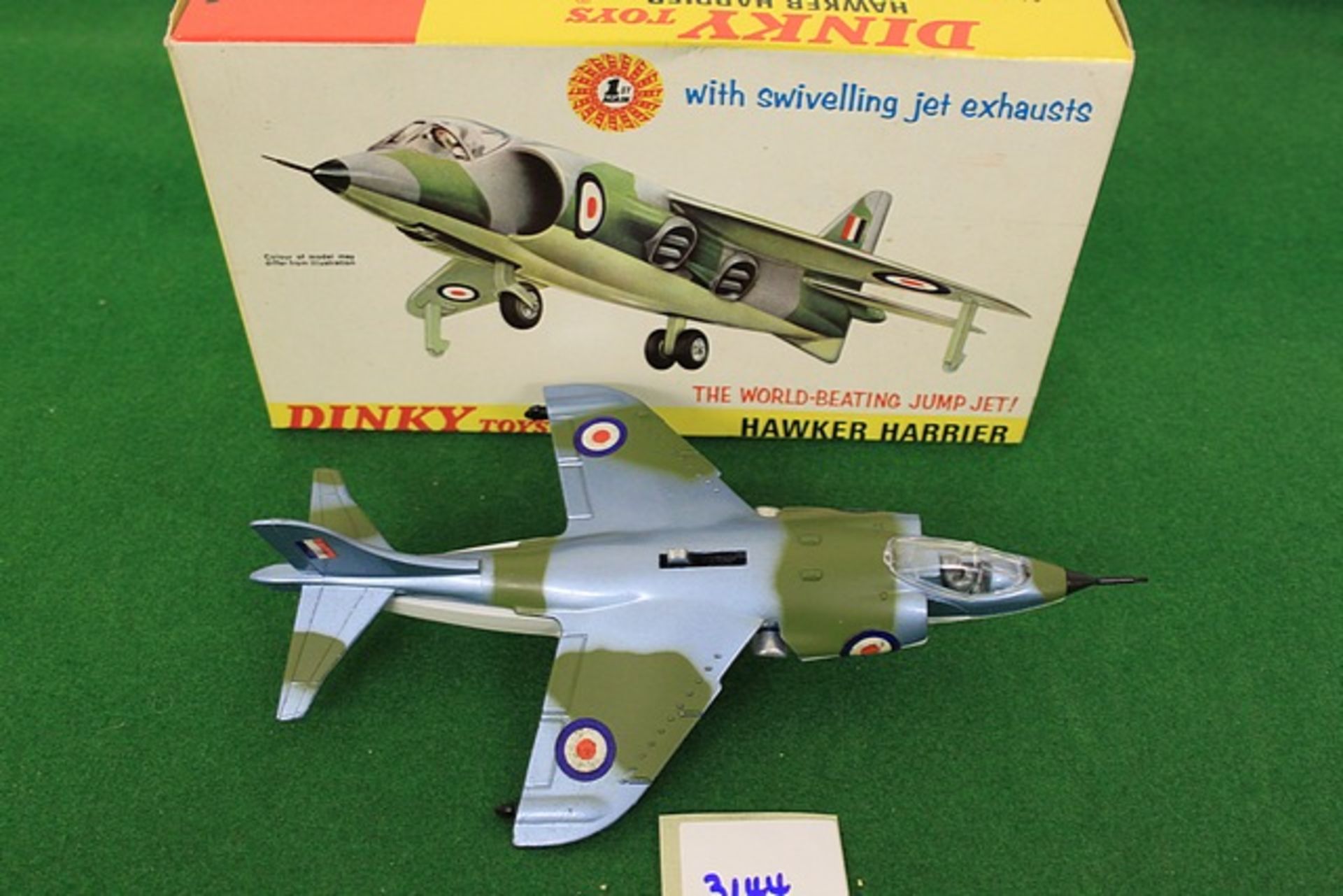 Dinky Supertoys # 722 Hawker Harrier Complete With Box