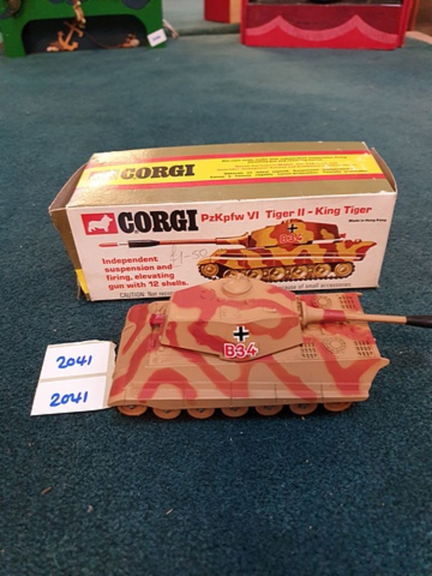 Corgi #904 Diecast King Tiger MKII Tank Camouflage Complete In Box