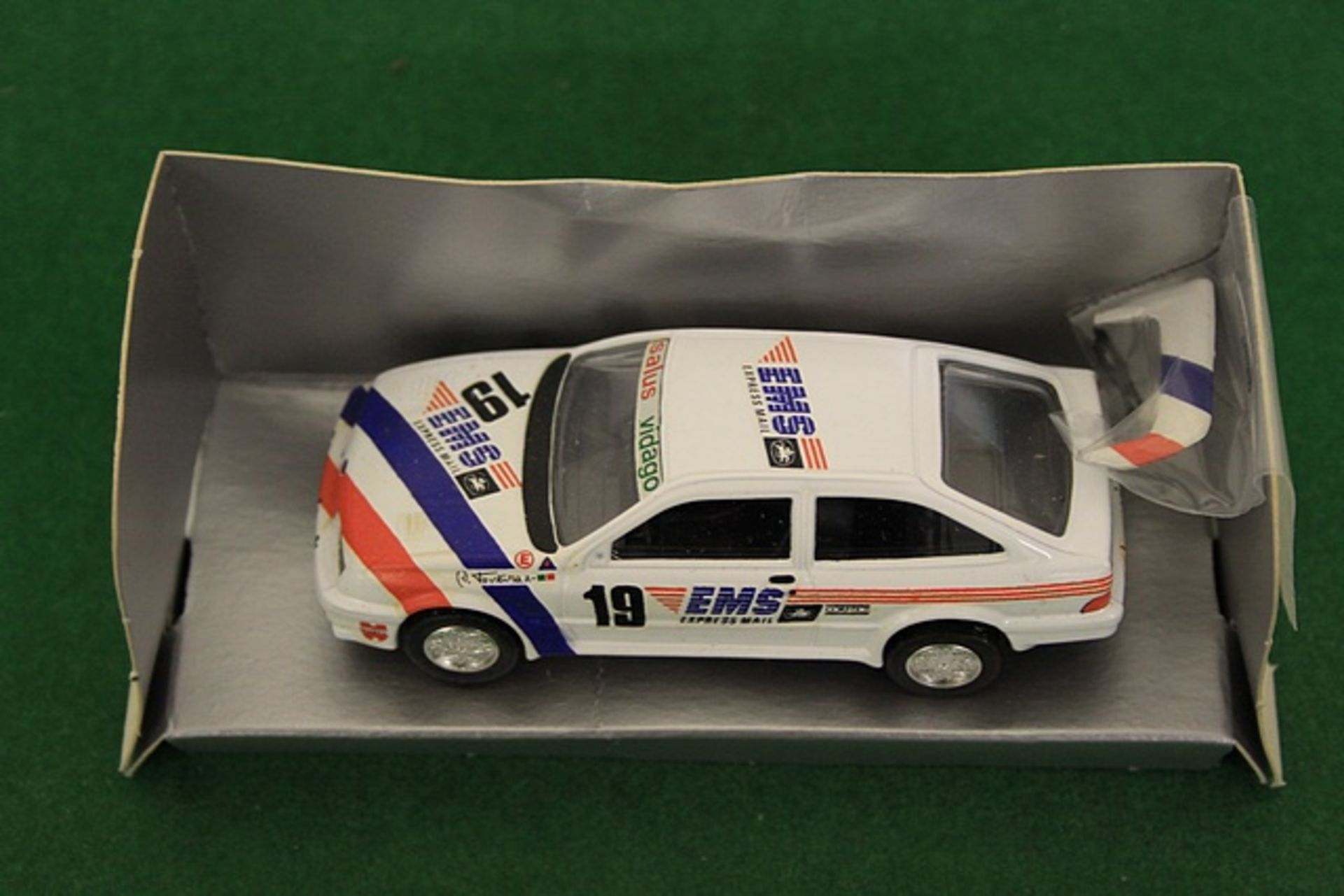 Trofeu Ford Sierra Coxworth With Racing # 19 Complete With Box - Image 2 of 2