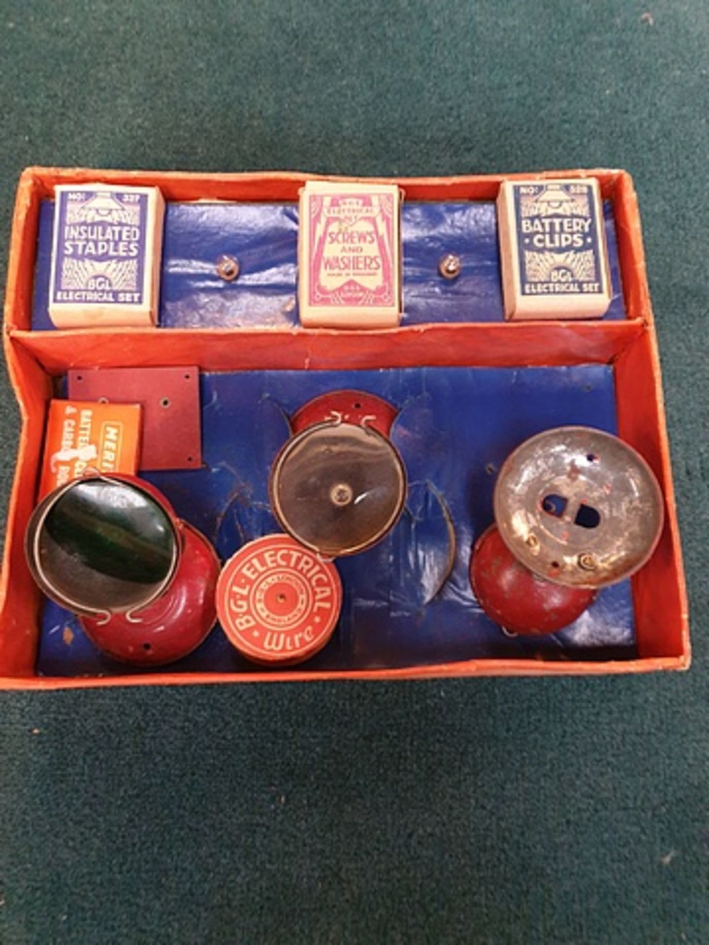 B.G.L. Floodlight Set - English Made, Boxed And Complete To Enable You To "See Your Toys Floodlit - Image 2 of 2