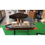 Tin Boat With Built-In Stand Red Green Black And Brown