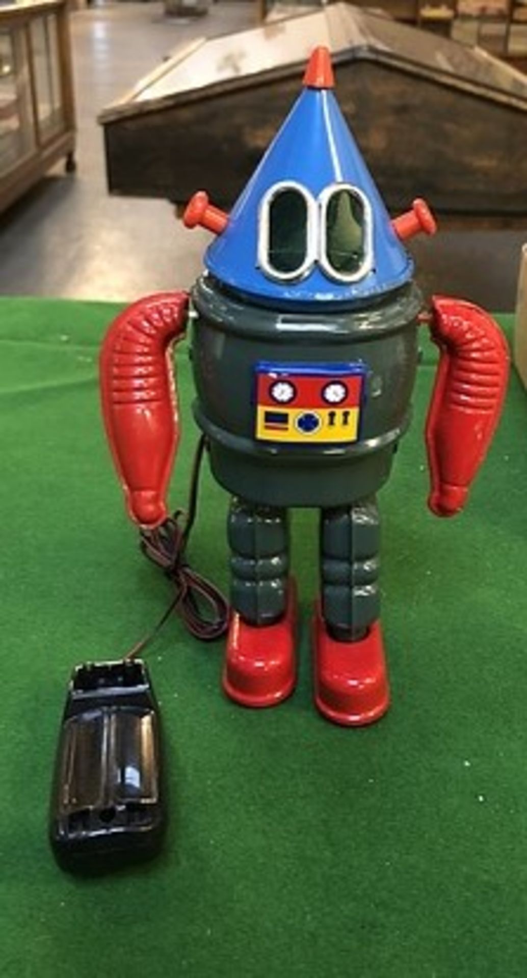 Papa San Special Edition Comet Toys Remote Battery Operated " Piston Action " Robot. Made By - Image 2 of 3
