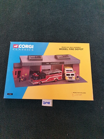 Metcalfe Corgi Classics #31803 Ready Cut, Self Assembly Model Fire Depot 1997 Complete Inbox