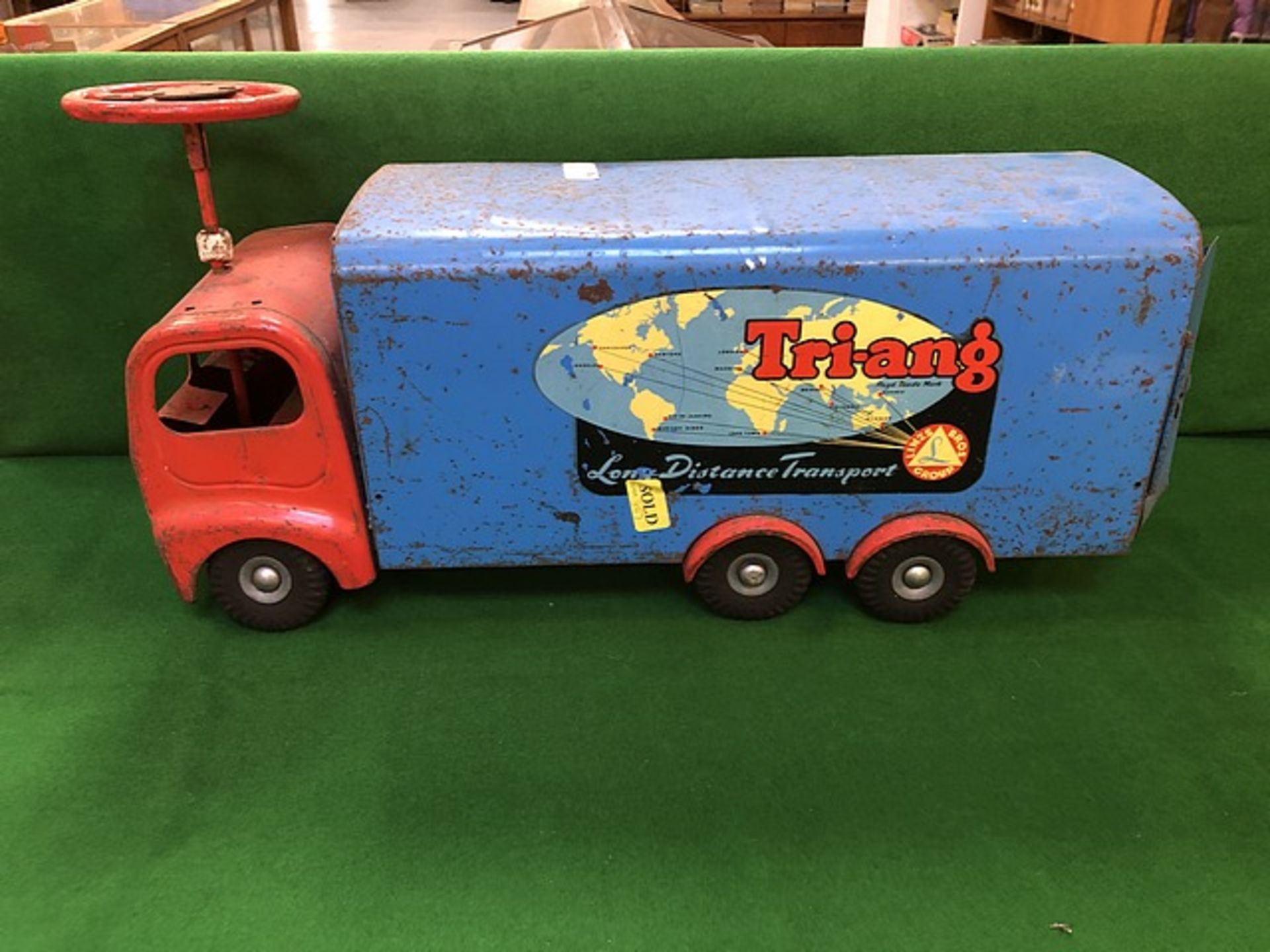 Triang Long-Distance Transport Six Wheels Children's1950s Very Rare Triang Tin Plate Ride On Lorry - Image 2 of 2