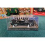 Universal Hobby James Bond 007 Diecast Goldfinger Black Lincoln Continental With Film Scene Surround