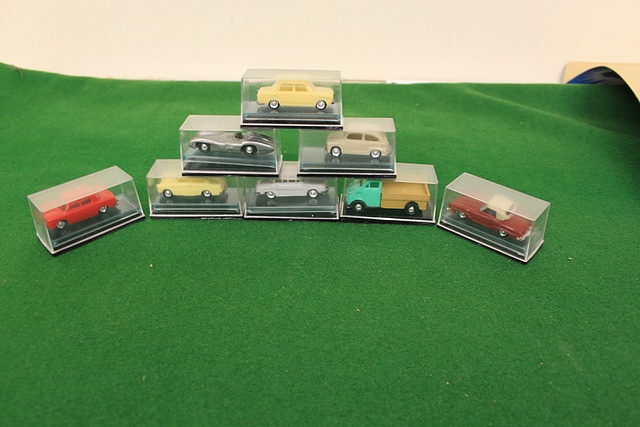 Eko (Spain) Micro Miniatures Plastic Trade Box Of Cars And Vehicles X 40 - Image 6 of 6