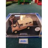 Universal Hobbies #1522 Land Rover Series Iii Soft Top In Sand With A Cream Roof Scale 1/43 Complete