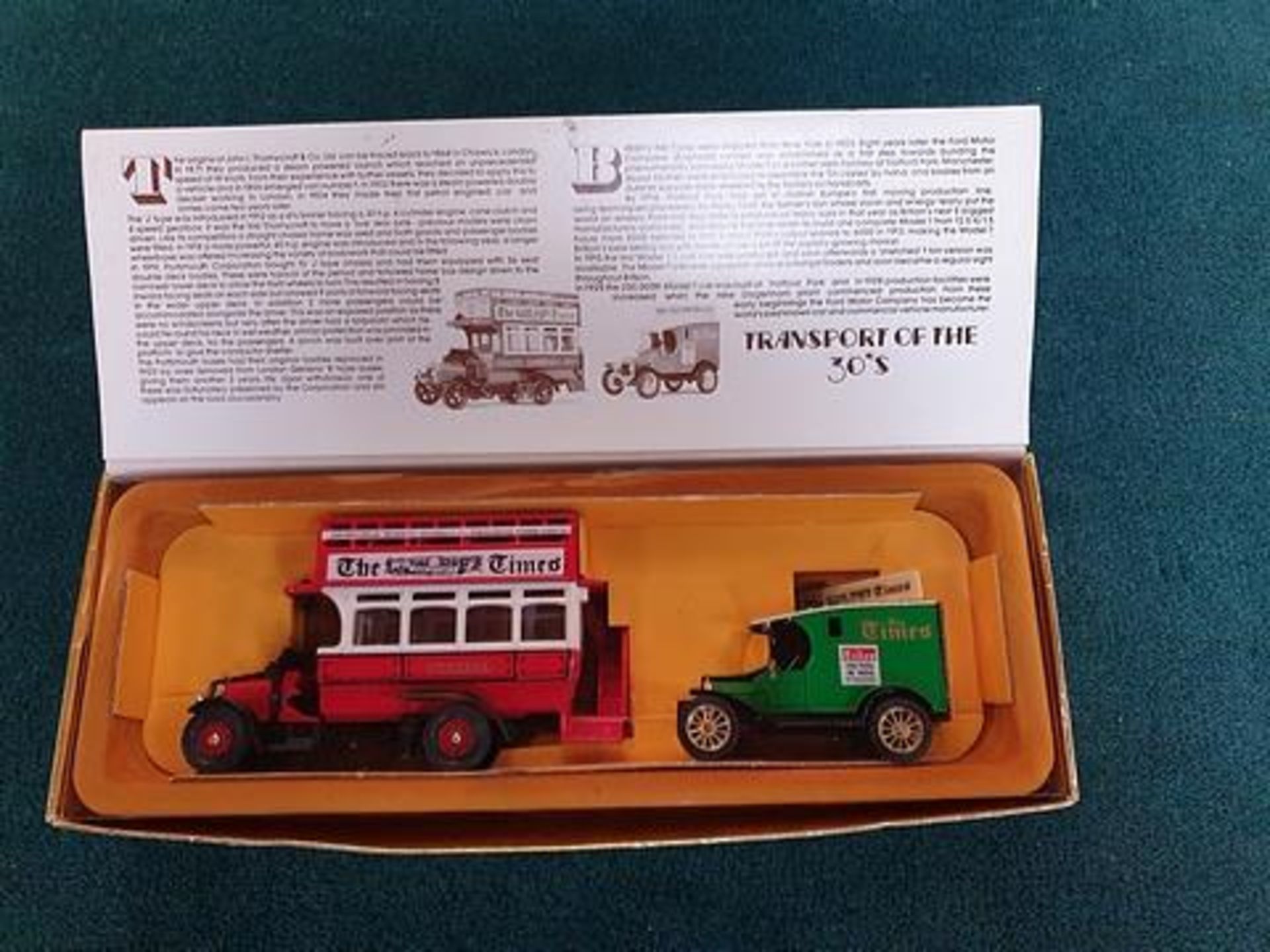 Corgi #R2499 Transport Of The 30s - 2 Model Set, Thornycroft Bus & Ford Model T. Complete With Box - Image 2 of 2