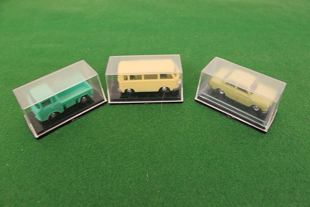 Eko (Spain) Micro Miniatures Plastic Trade Box Of Cars And Vehicles X 40 - Image 3 of 6