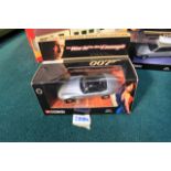 Corgi Toys 05001 Diecast 007 The Definitive Bond Collection The World Is Not Enough Bmw Z8 Scale 1/