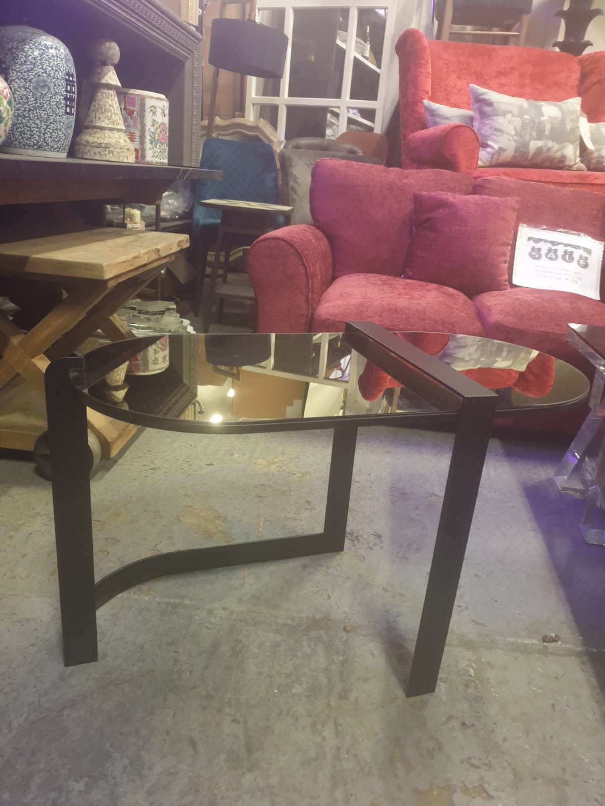 Mirrored glass coffee table with matt black metal frame and legs. 83 x 42 x 52cm condition is - Image 2 of 2