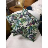 4 x Tropical Cushion Feather Filled A Vibrant Stunning Cushion With Piped Edging 45 x 45cm