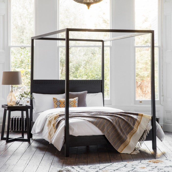 Four Poster Bed - Image 2 of 2