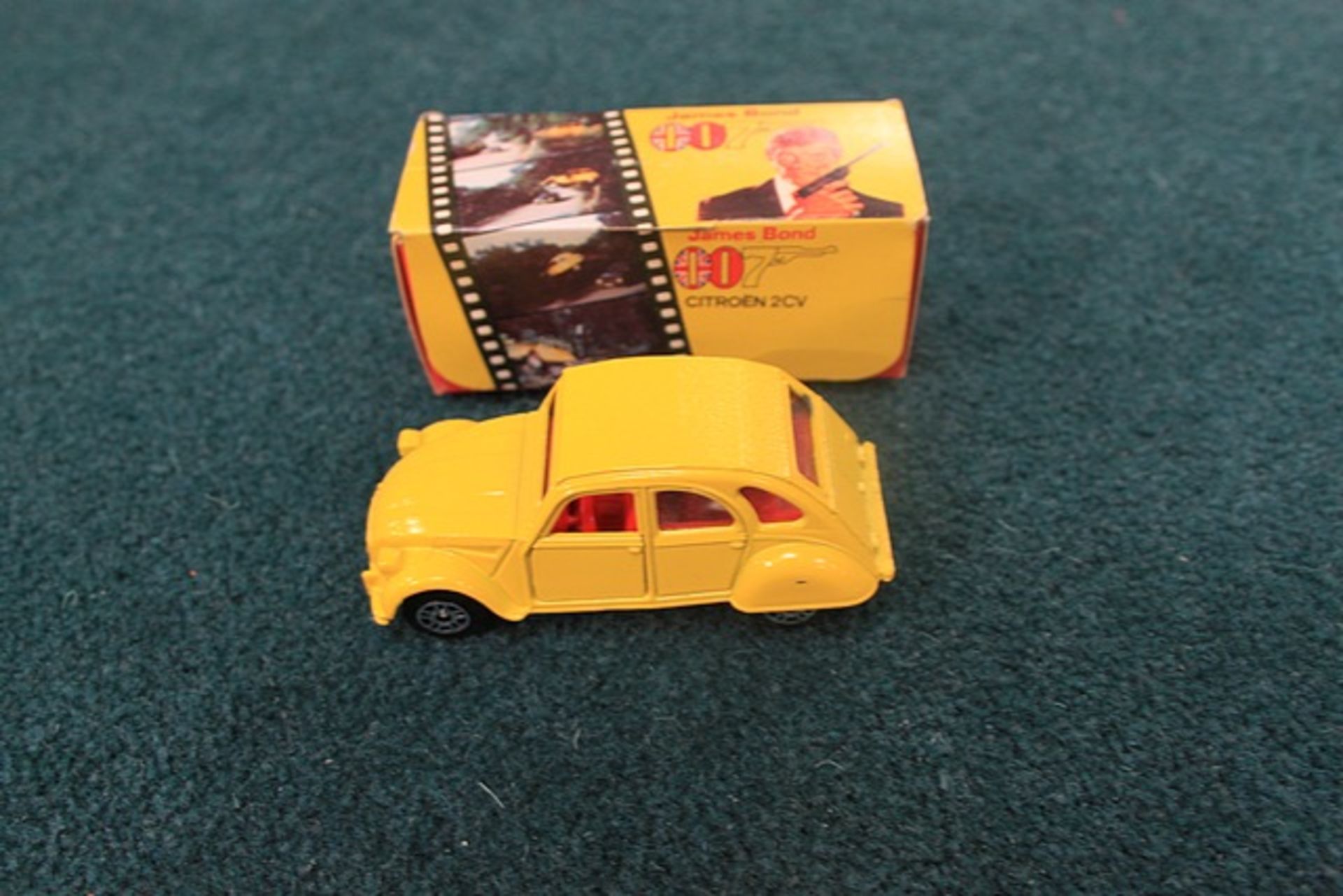 Corgi Diecast James Bond 007 For Your Eyes Only Citroen 2CV Complete With Box