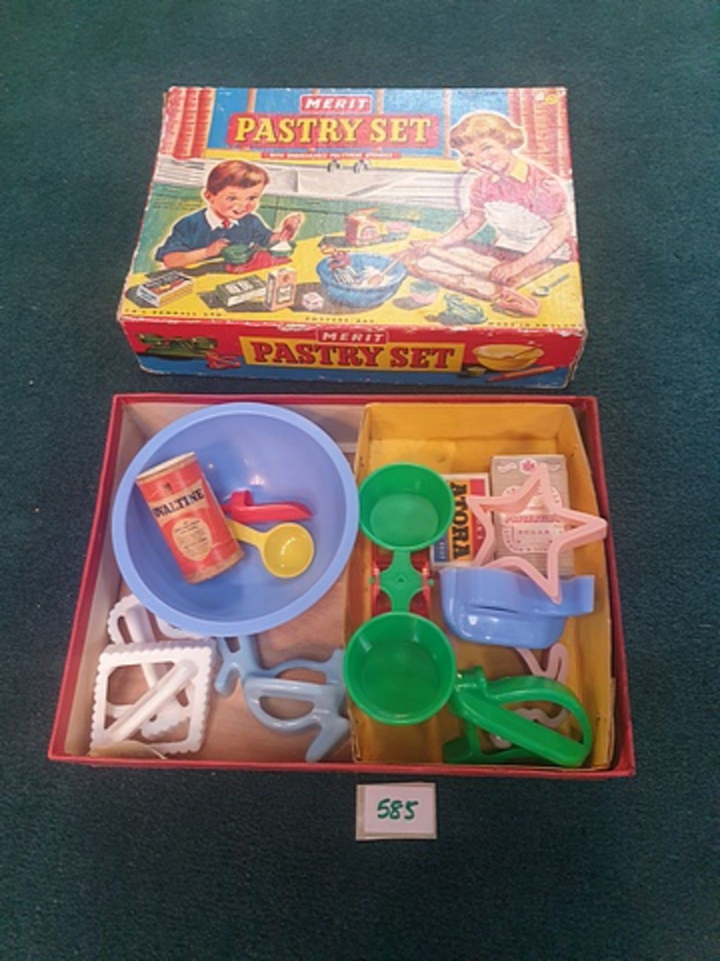 Merit Pastry Set With Unbreakable Polythene Utensil Complete In Box - Image 2 of 2