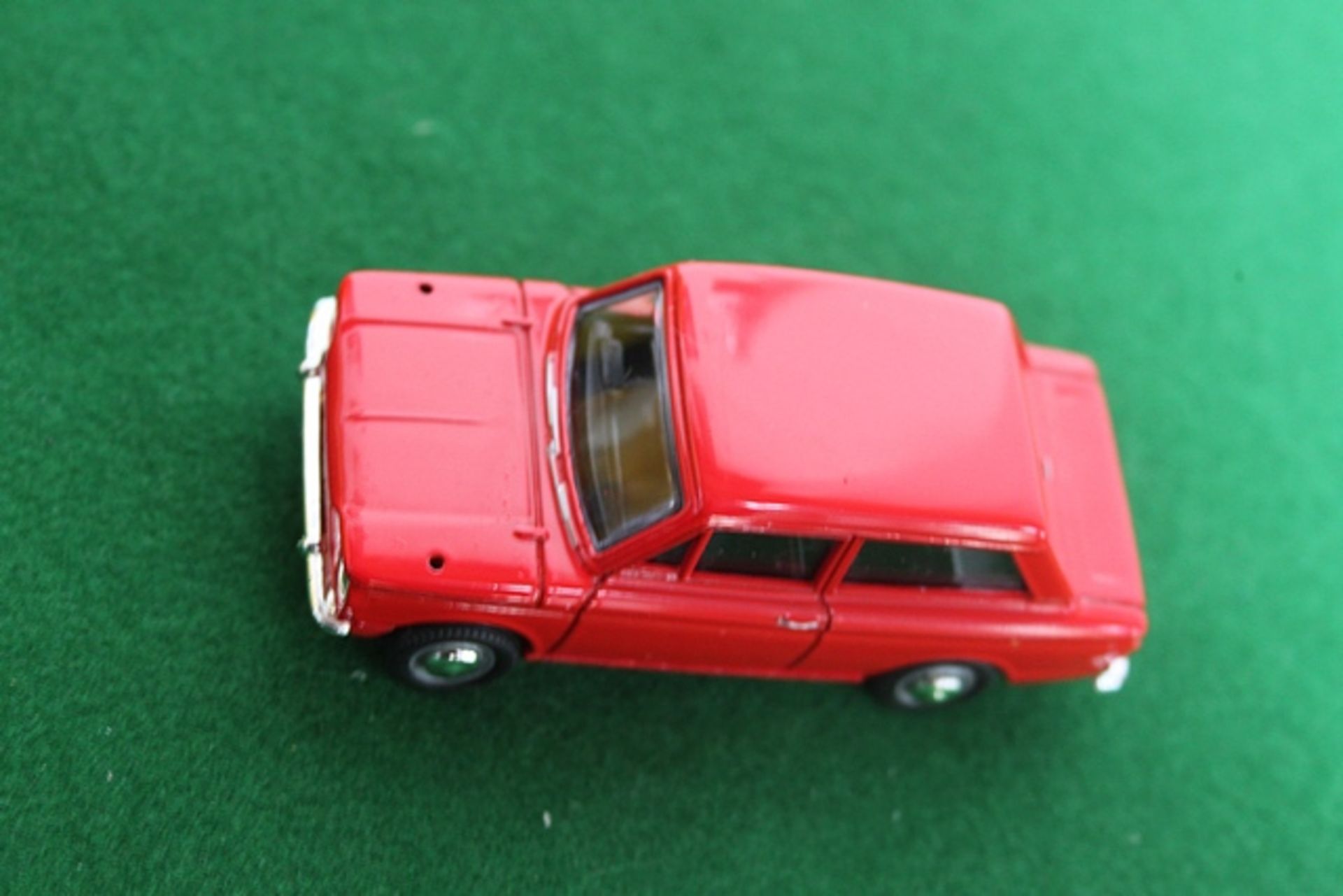 Vanguards # VA26000 1950s To 1960s Classic Popular Saloon Cars Selection Diecast Hillman Imp In - Image 2 of 3