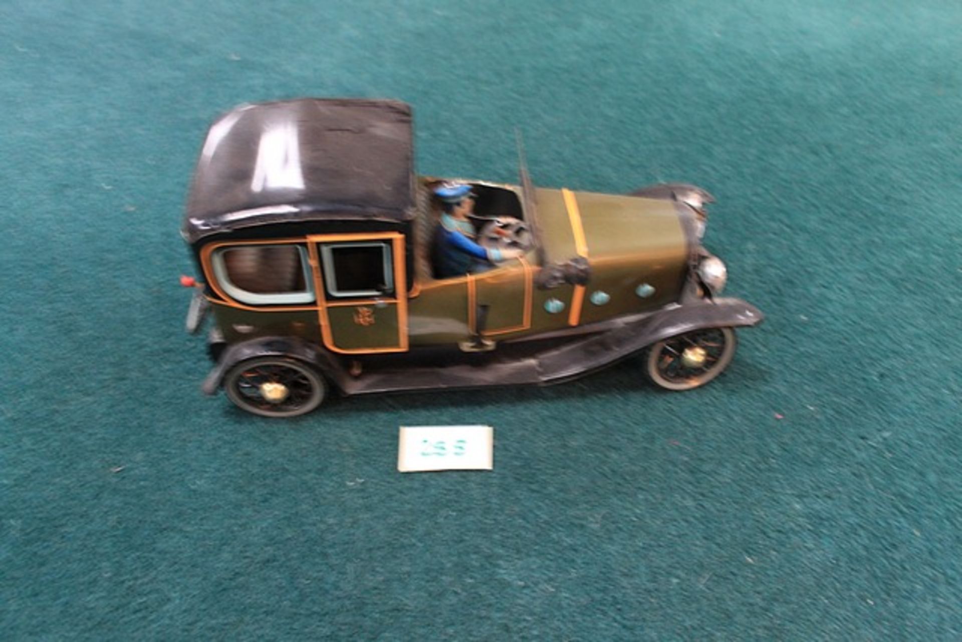 Juguete Jaya (Spain) 1905 Old Style Tin With Wind Up Key Car With Driver