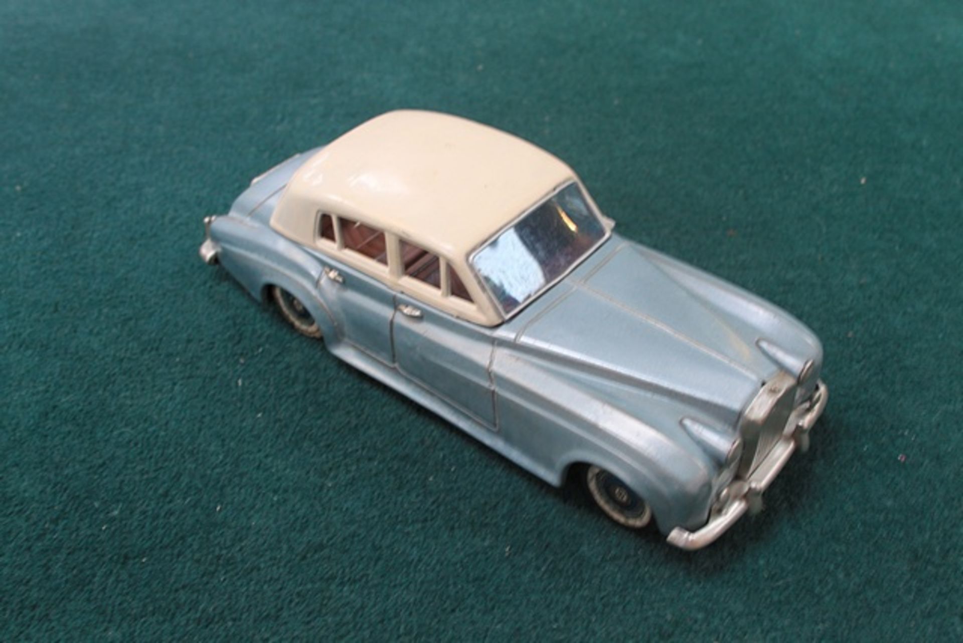 Bandai (Japan) Tinplate Friction Drive Rolls Royce Silver Cloud Circa 1960's - Image 2 of 2