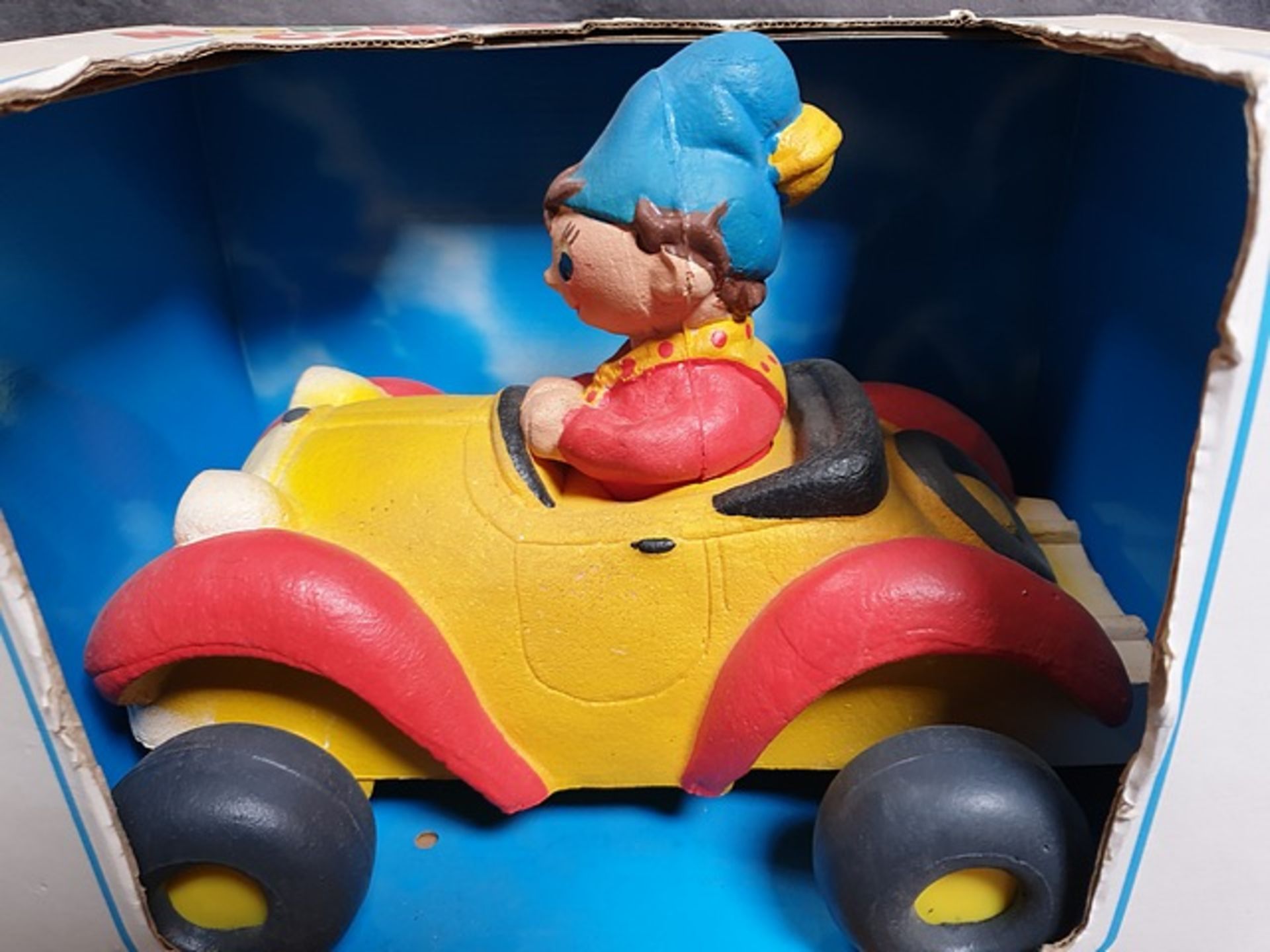 Noddy combination set comprising of; 6 Noddy books, 3 Noddy figures, Noddy car, Big Ears on a - Image 3 of 3