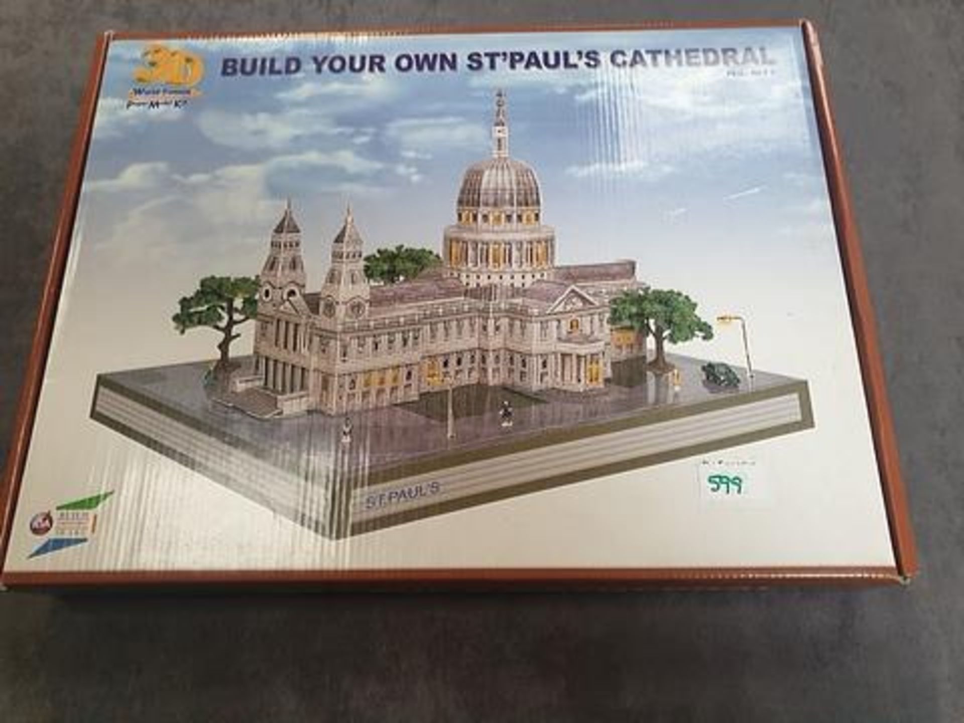 3D World Famous Landmark Paper Model Kit build your own St Paul's Cathedral No M11 complete with box