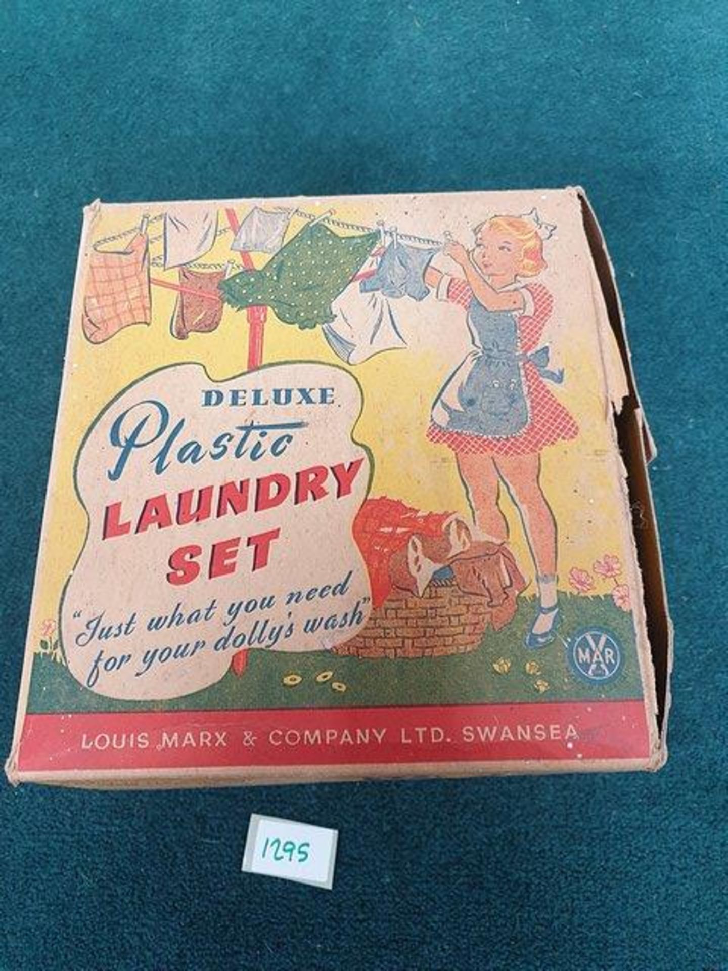 Marx Deluxe Plastic Laundry Set Complete With Box - Image 2 of 2