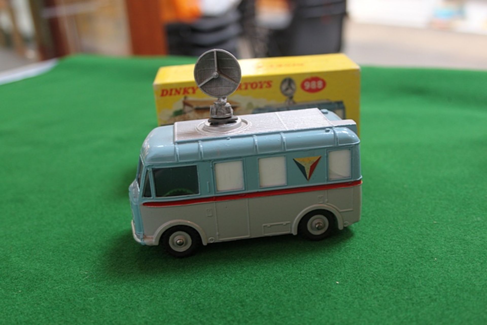 Dinky Toys Diecast #988 ABC TV Transmitter Van Complete With Box