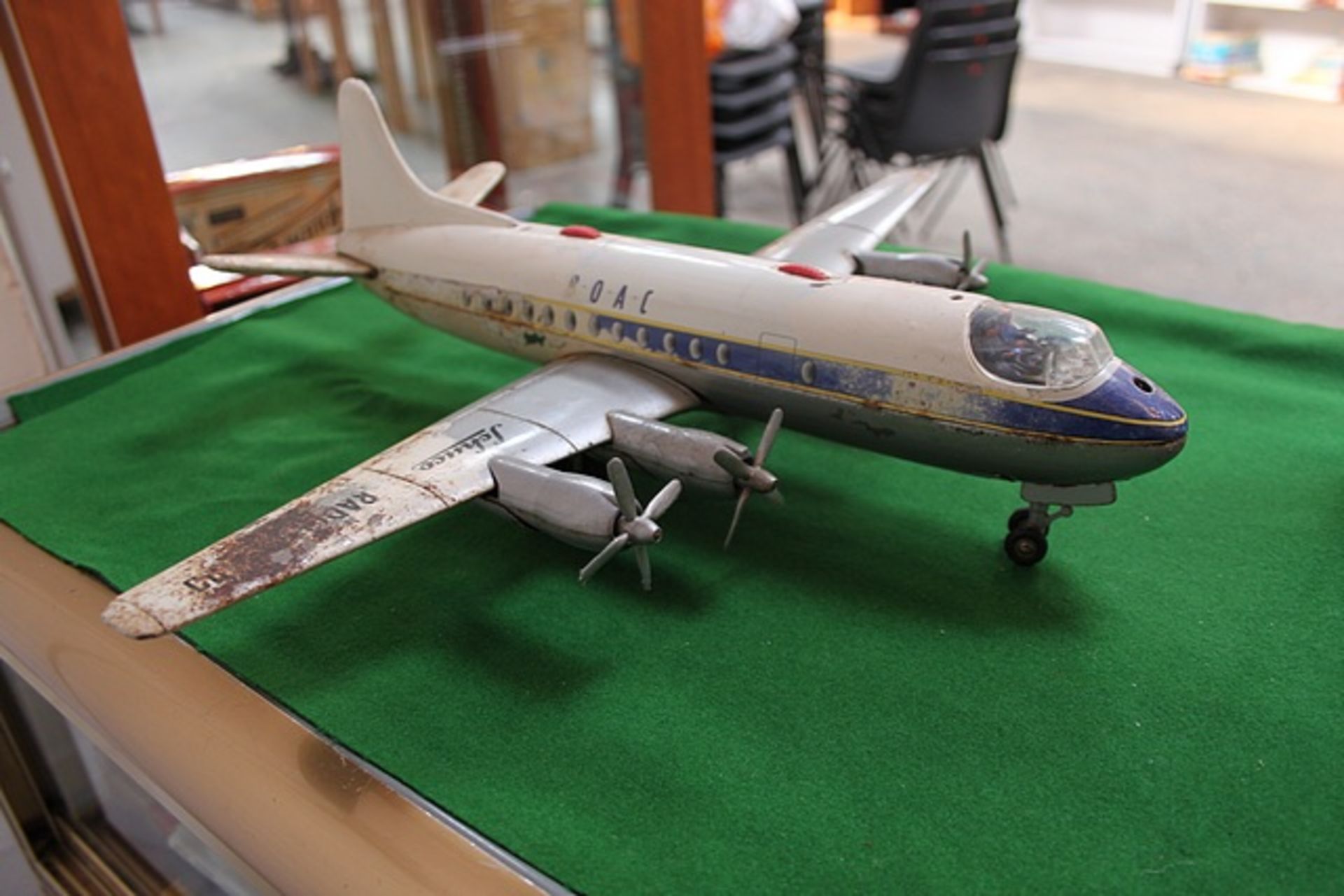 Rare Schuco Electro Radiant 5600 BOAC Airplane Tin Toy - Image 2 of 2