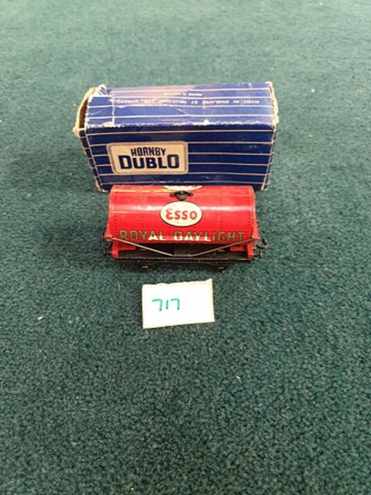 Hornby Dublo '00' gauge Esso Petrol Tank Wagon D1 complete with box