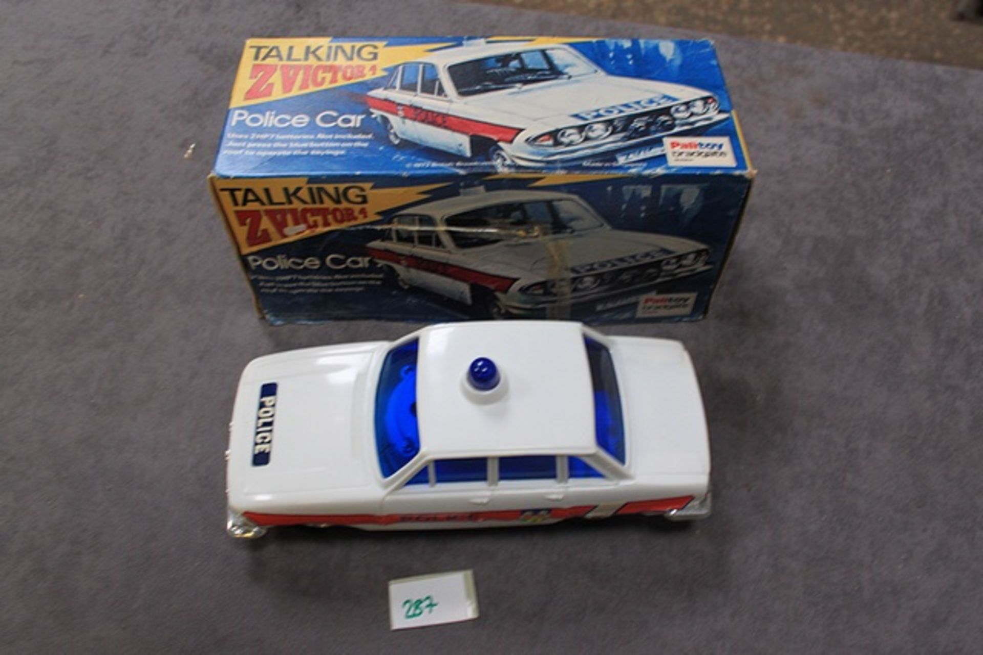 Palitoy 1973 Triumph 2.5 Police Car Talking Z Victor 4 - Battery Operated Complete With Box