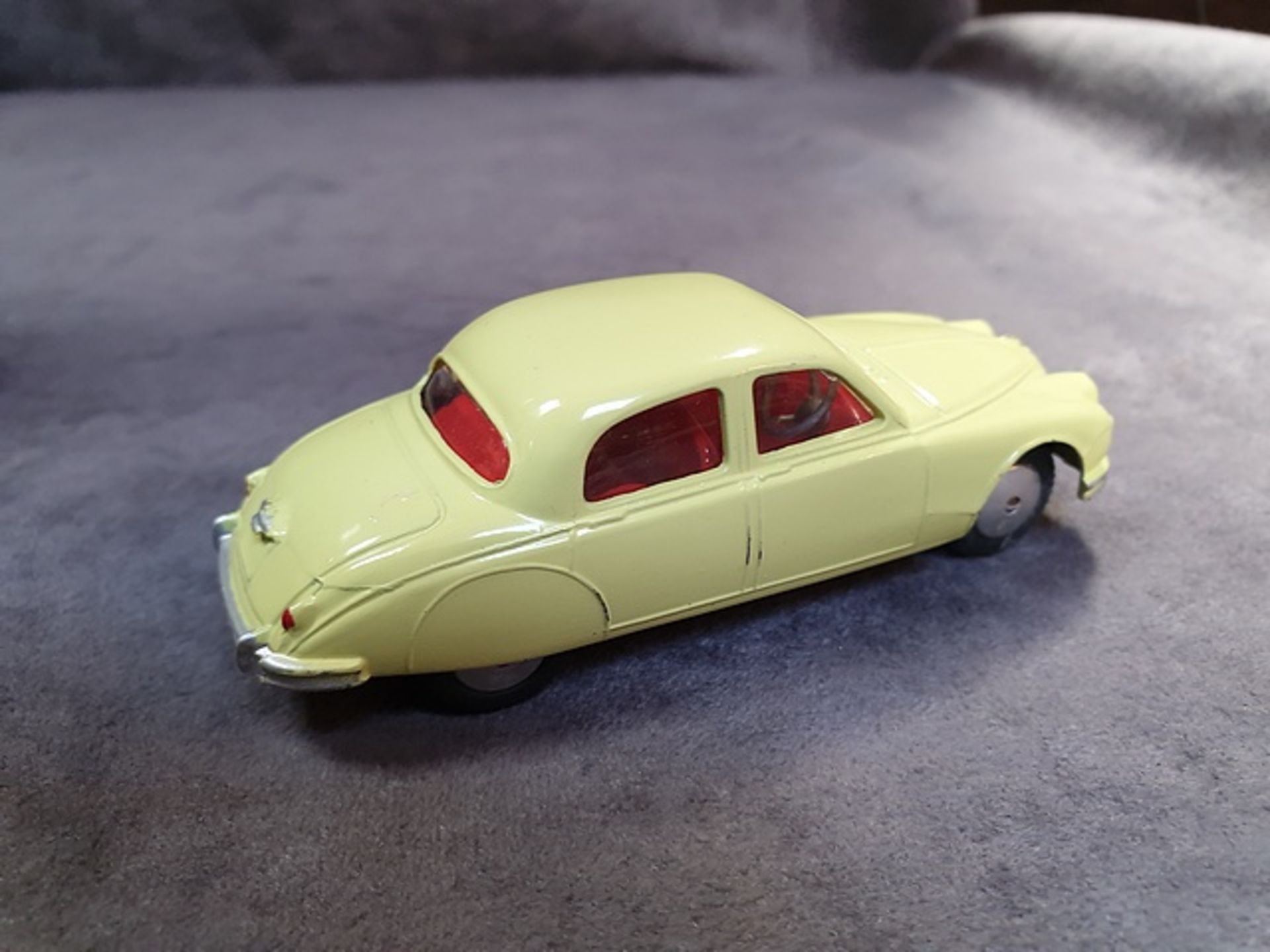Corgi Toys diecast # 280S Jaguar 24 Litre Saloon in yellow with red interior complete in box - Image 2 of 2
