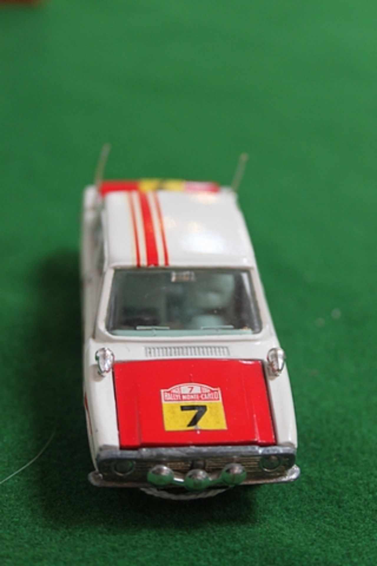 Dinky Toys Diecast #205 Lotus Cortina Rally Car White With Red Stripes And Racing #7 Complete With - Image 2 of 2