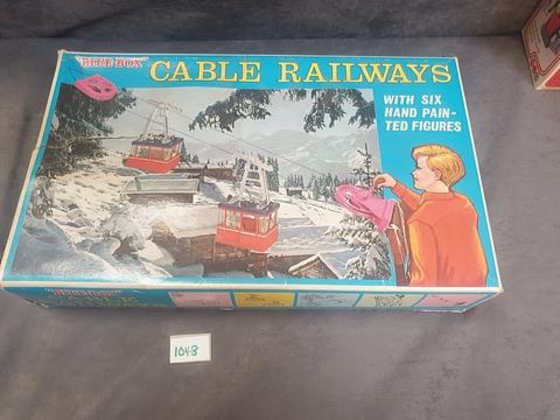 Blue Box Number 77797 Cable Railways With Six Hand Painted Figures Complete In Box - Image 2 of 2