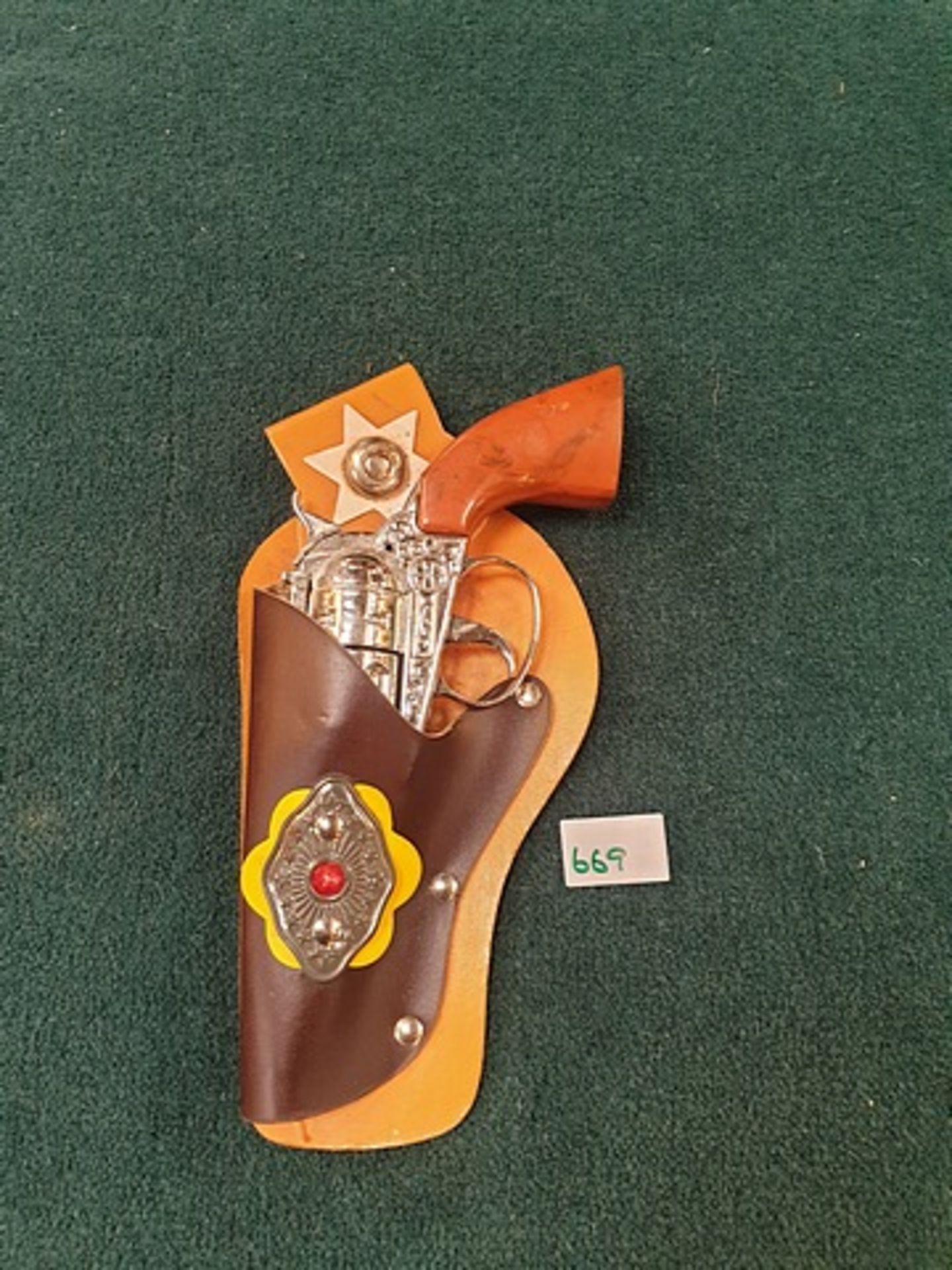 Lone Star Pecos Kid paper cap gun with holster