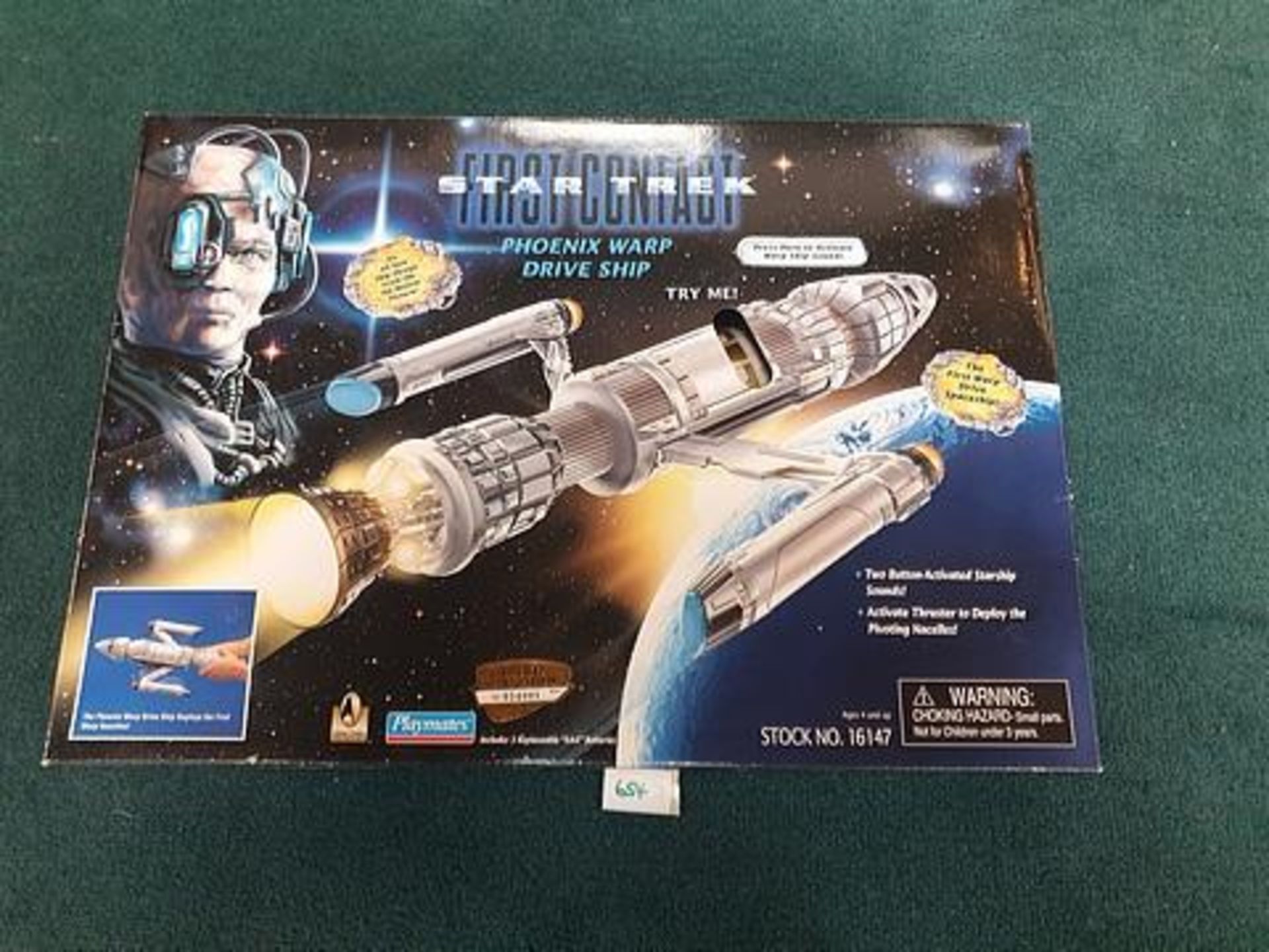 Playmates #16147 First contact Star Trek Phoenix Warp Drive Ship complete in box