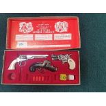 BCM the outlaw presentation case of miniature antique firearms composing of a Pirate gun, Pistolet