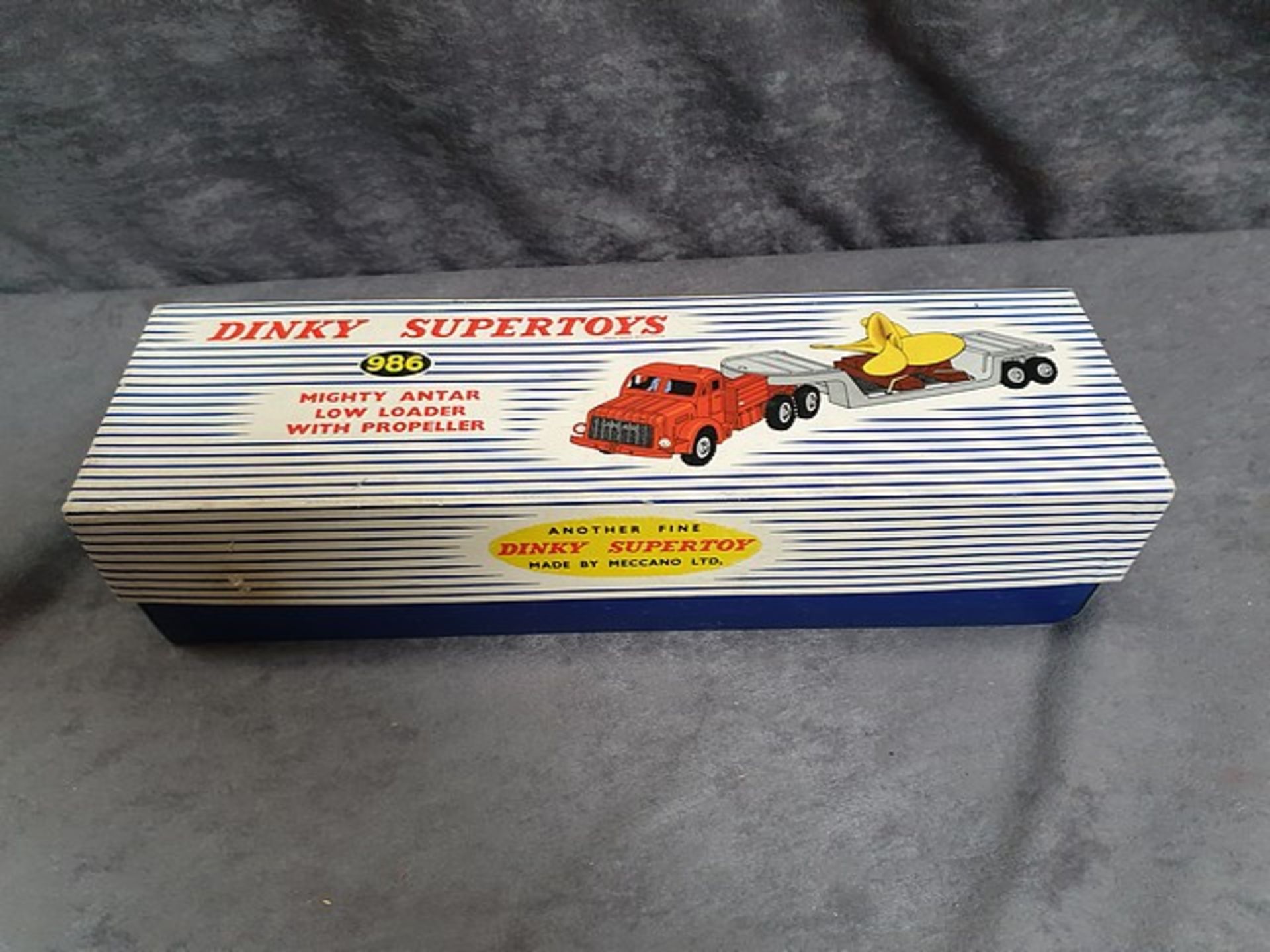 Dinky Diecast Toys #986 Mighty Antar Low Loader With Propeller model in a mint condition Complete In - Image 2 of 2