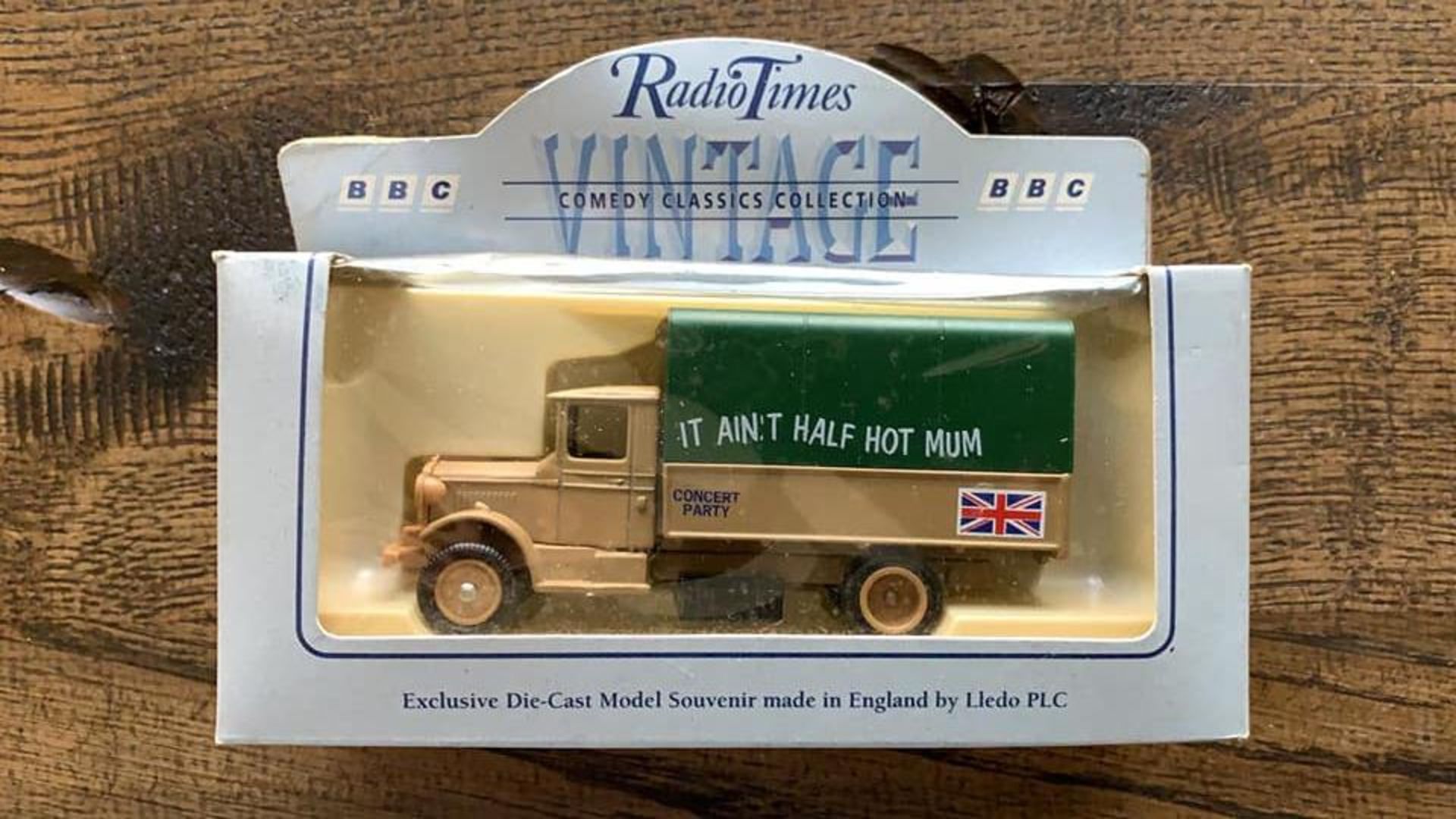 Lledo Bbc Comedy Classics - Mack Canvas Back Truck - It Aint Half Hot Mum -Boxed