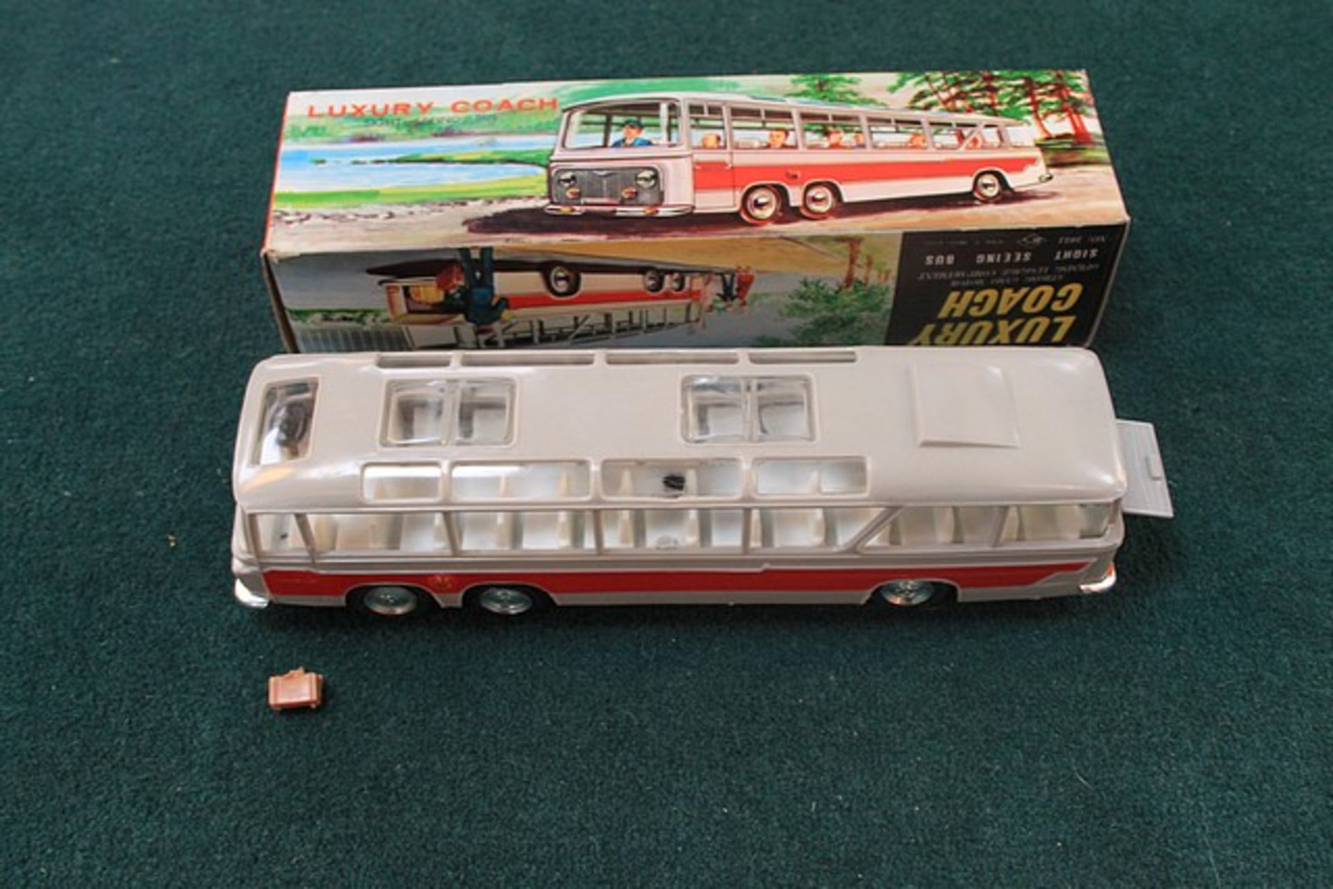 NIFC Model No 3051 Luxury Coach Sight Seeing Bus Strong Gyro Motor And Opening Luggage