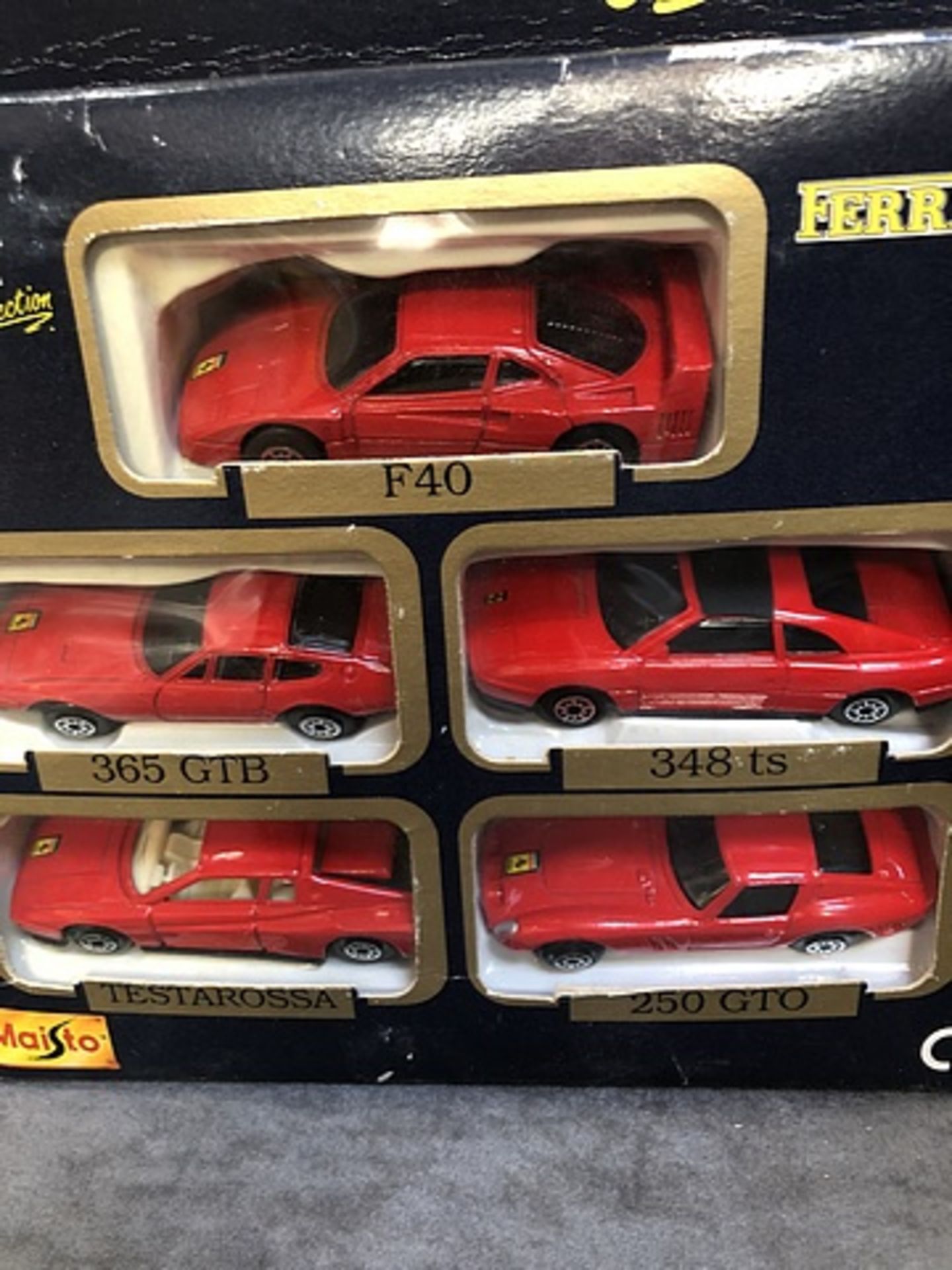 Maisto Hong Kong 1/64 Die-Cast Ferrari Box Set F-40 Testarossa 250 GTO 365 GTB 308 And 348TS - Image 2 of 2