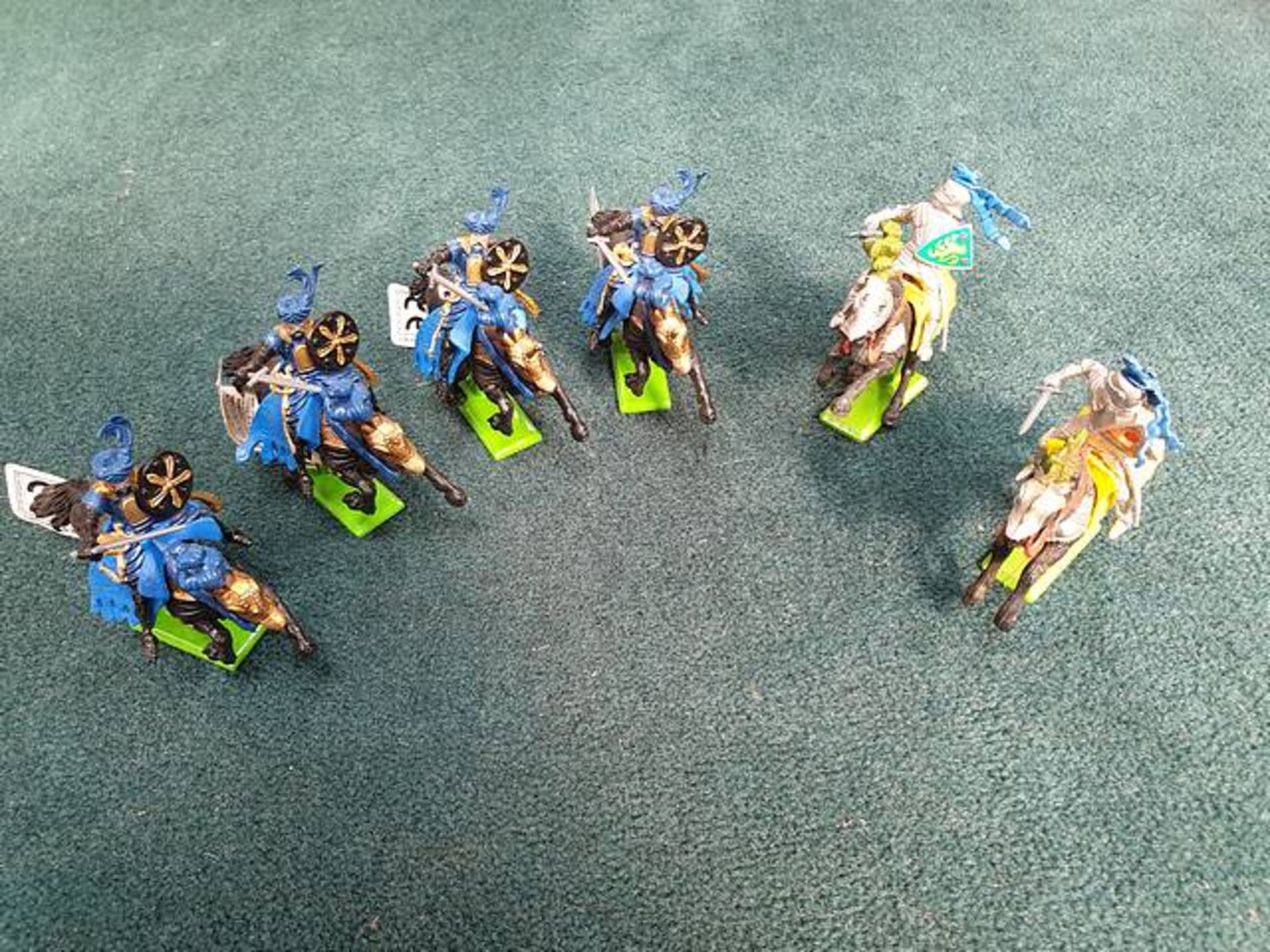 6 X Britains 2 X Axe Wielding Silver Knights & 4 X Sword Wielding Blue Knights On Horseback