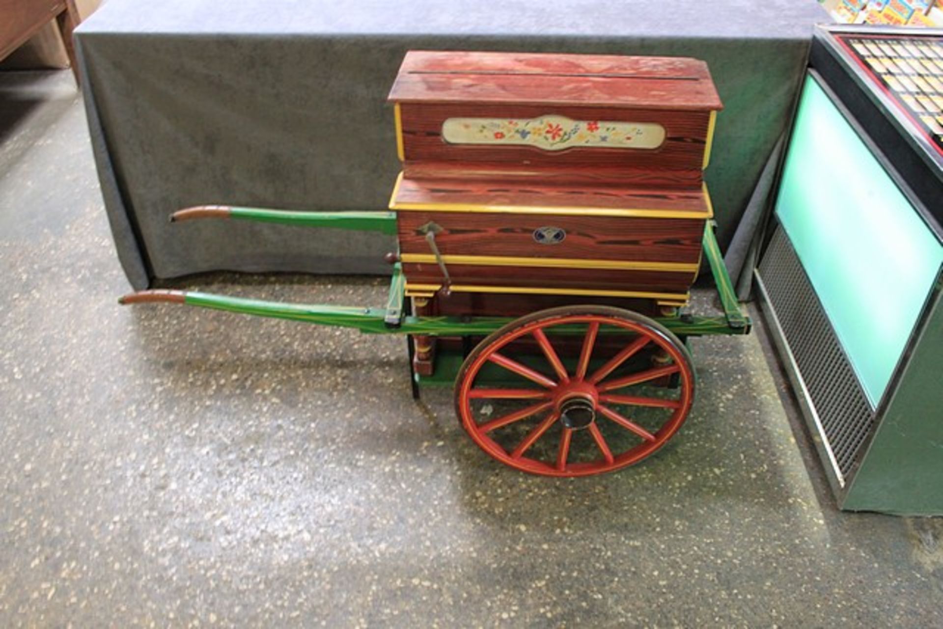 Vicente Llinares Faventia Barcelona Organ With Wagon Cart, Miniature Of The "Hurdy Gurdy" Street